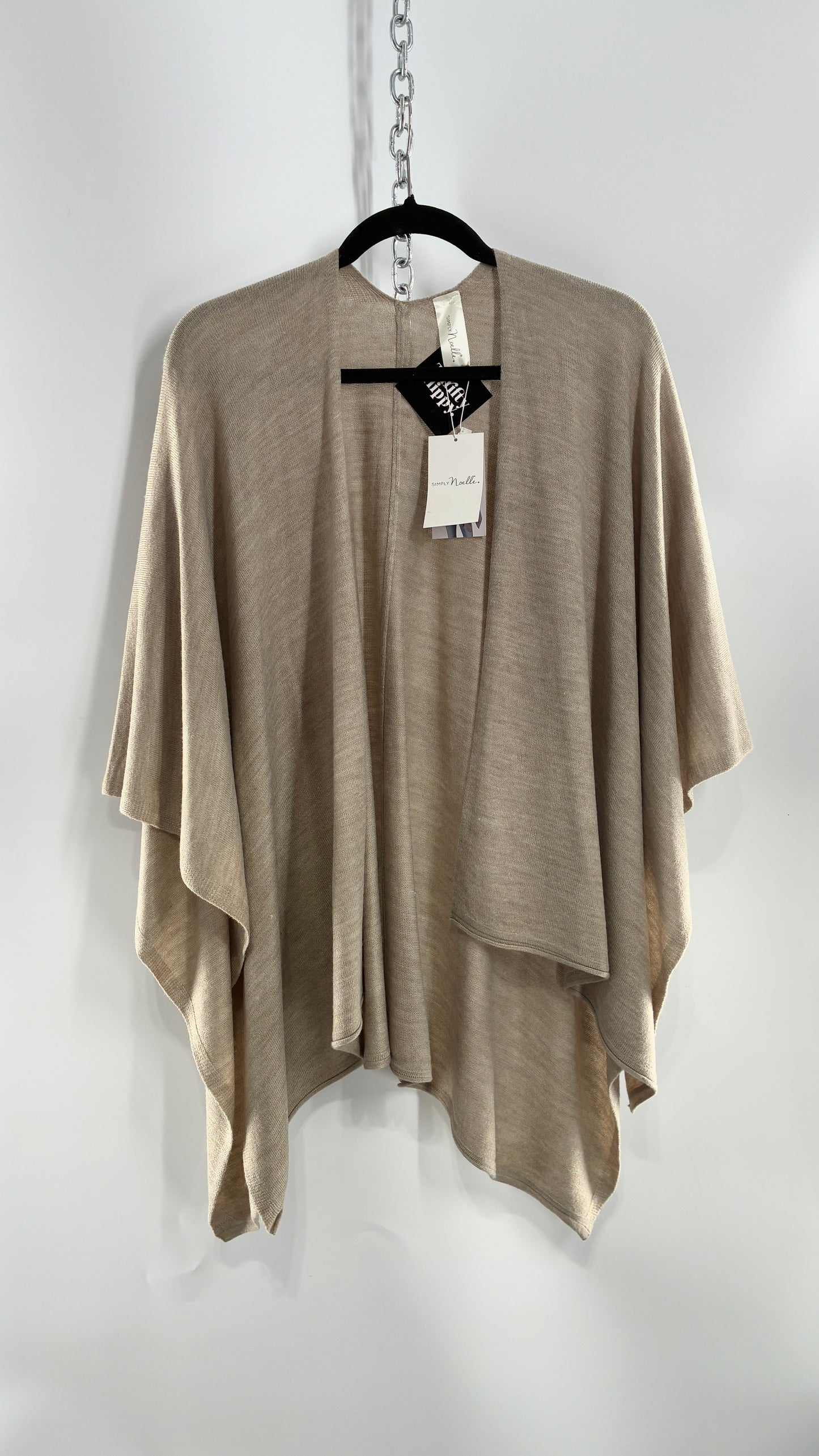 Simply NOELLE Beige Knit Cape with Tags Attached (One Size)