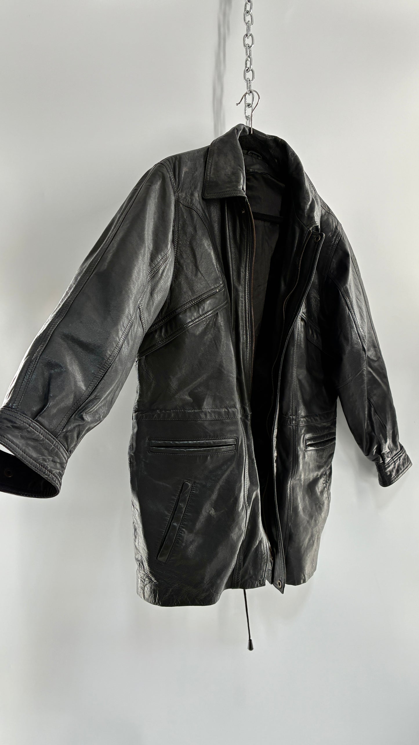 Vintage Black Leather Jacket with Waist Cinch and Double Pockets (S/M)