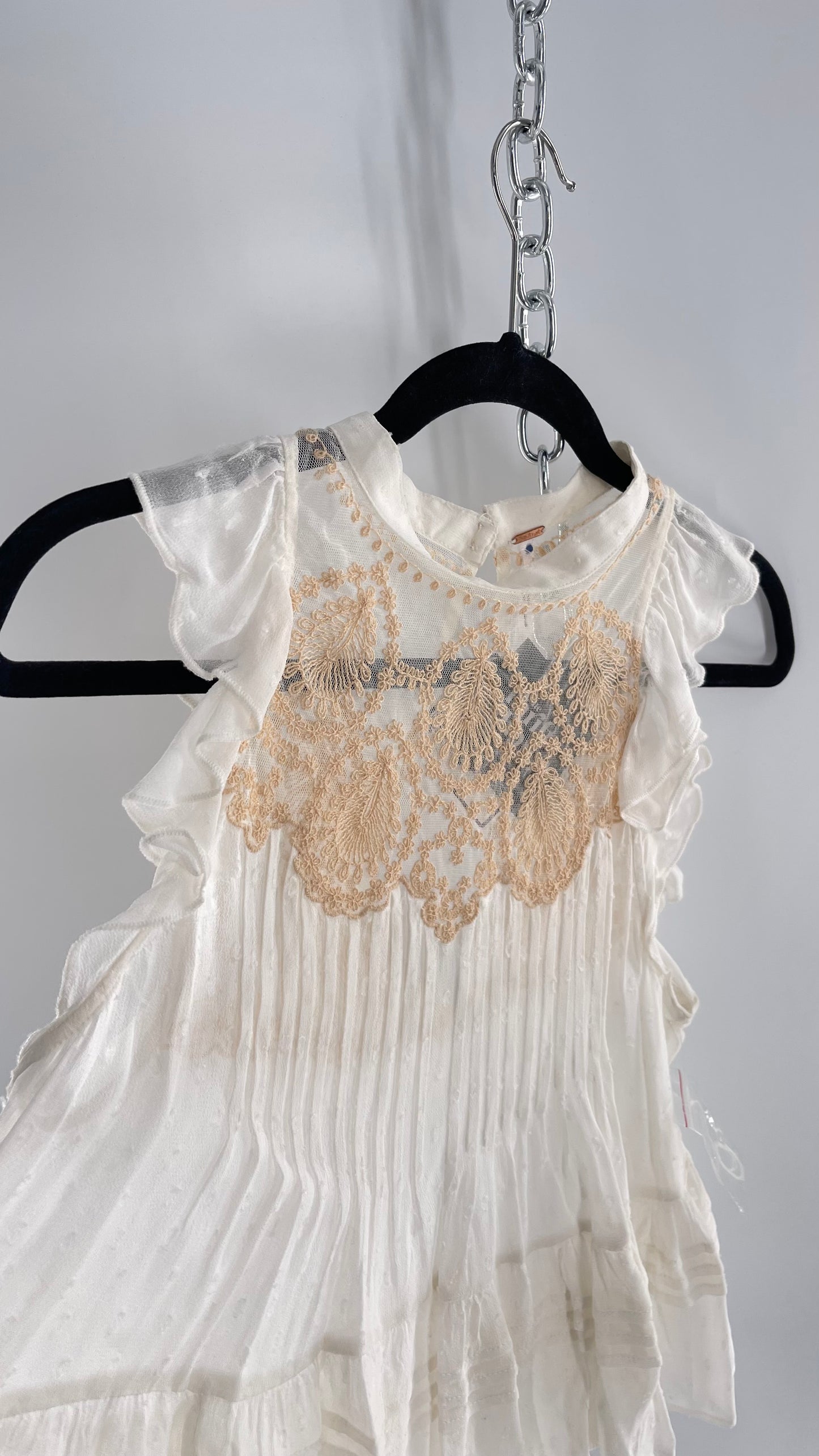 Free People Delicate,Romantic Feminine Sleeveless Blouse with Pleating, Embroidery and Keyhole Back (XS)