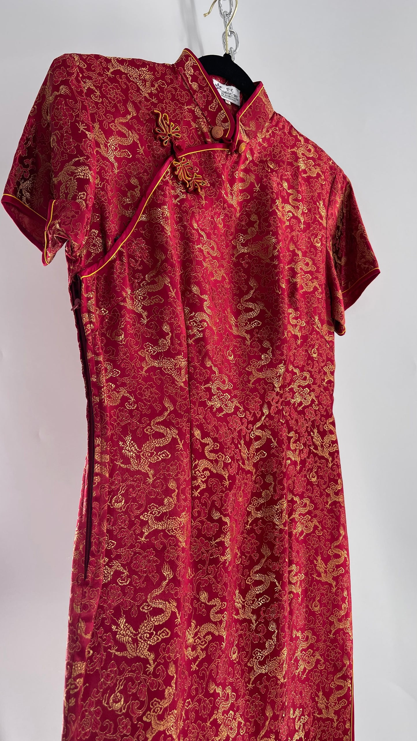 Vintage 1980s Chinese Red Silk Dragon Motif Printed/Embroidered Qipao (XL)