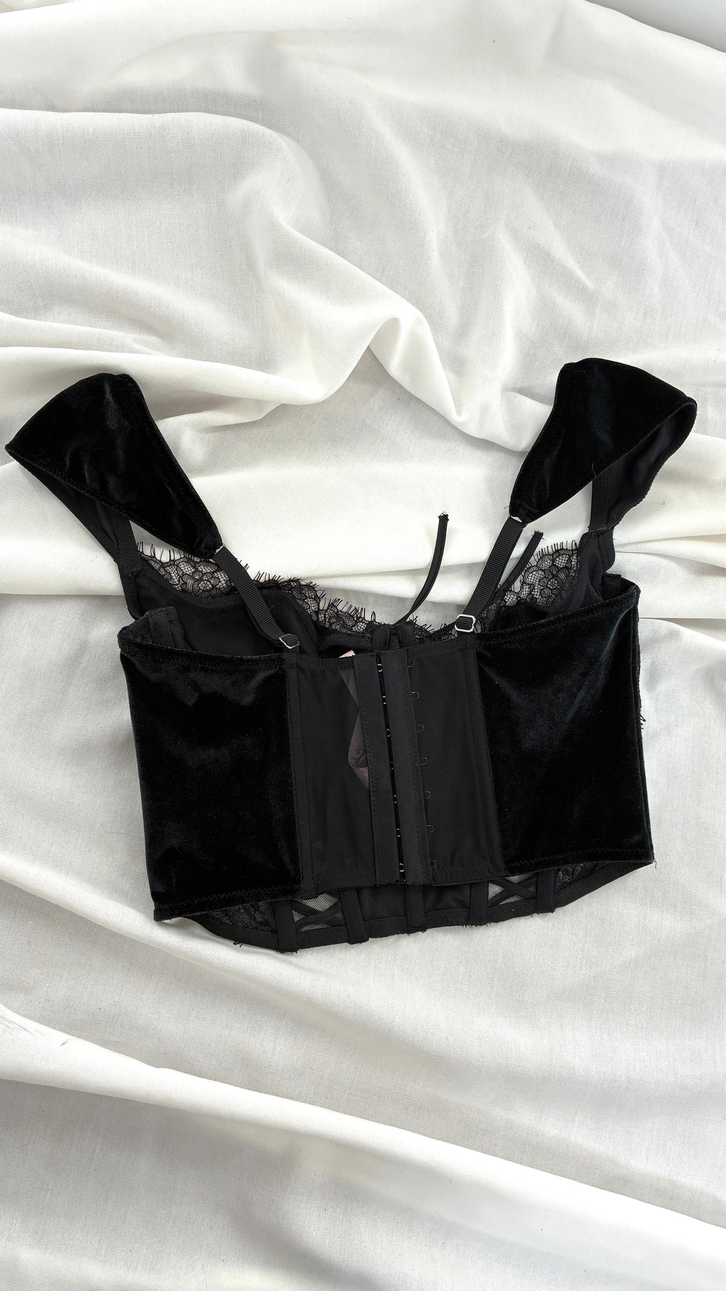 Vintage VICTORIAS SECRET Black Velour Corset Bra (Small)