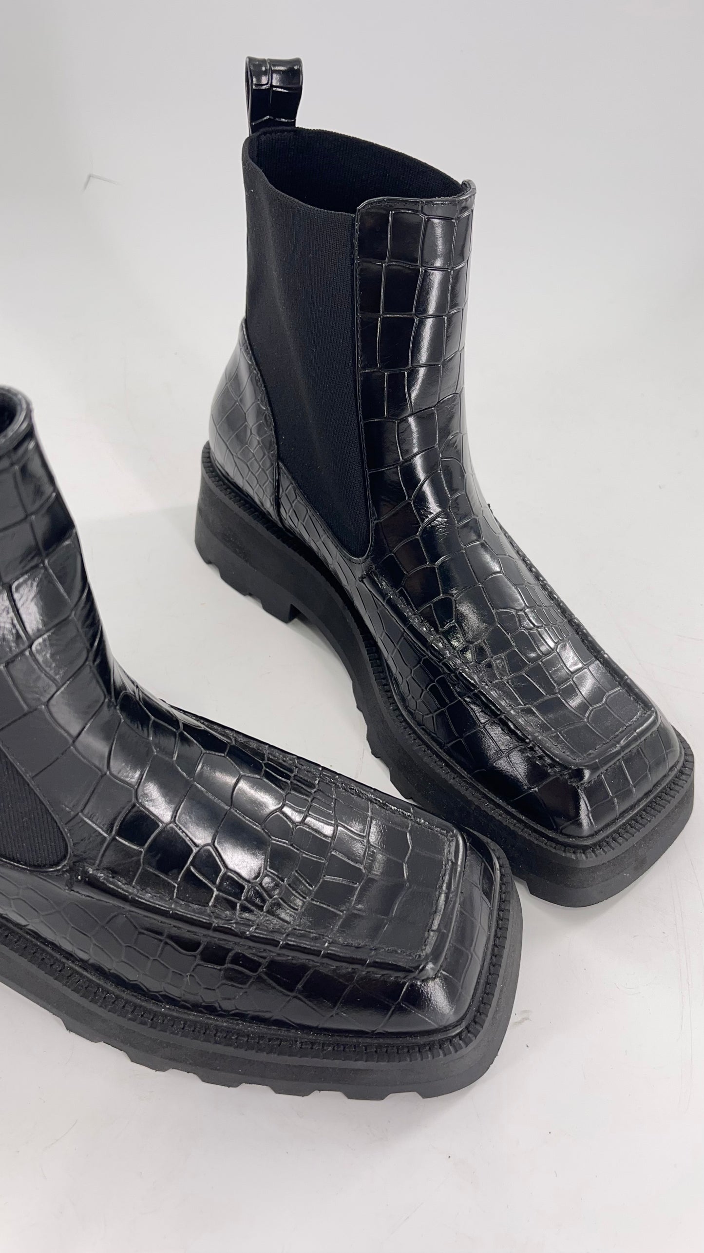 INTENTIONALLY Black Patent Crocodile Embossed Extreme Square Toe Boots (10)