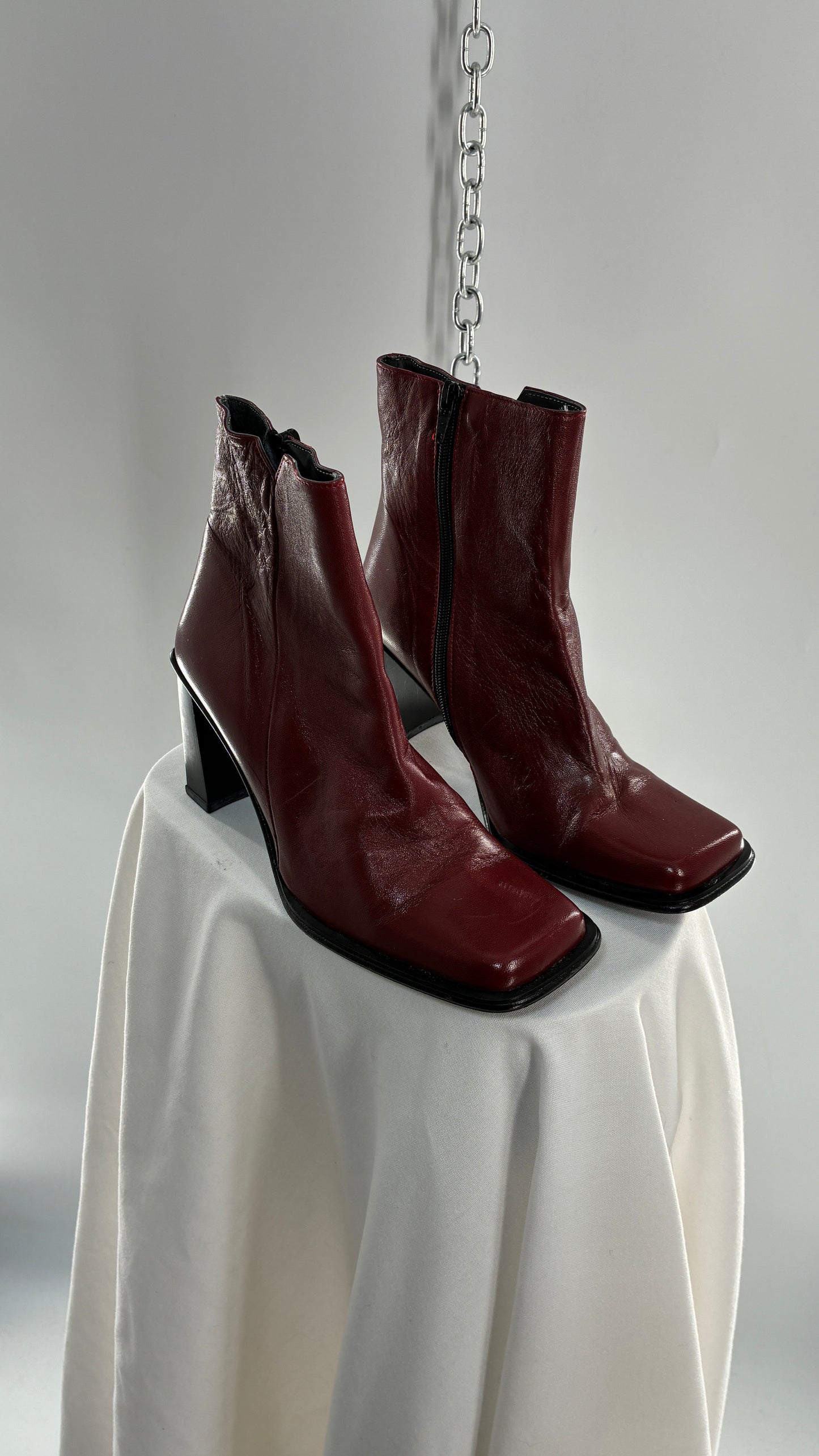Vintage APARATUS BOOTS Red Genuine Leather Square Toe, Square Heel Boots with Purple Sole (38)