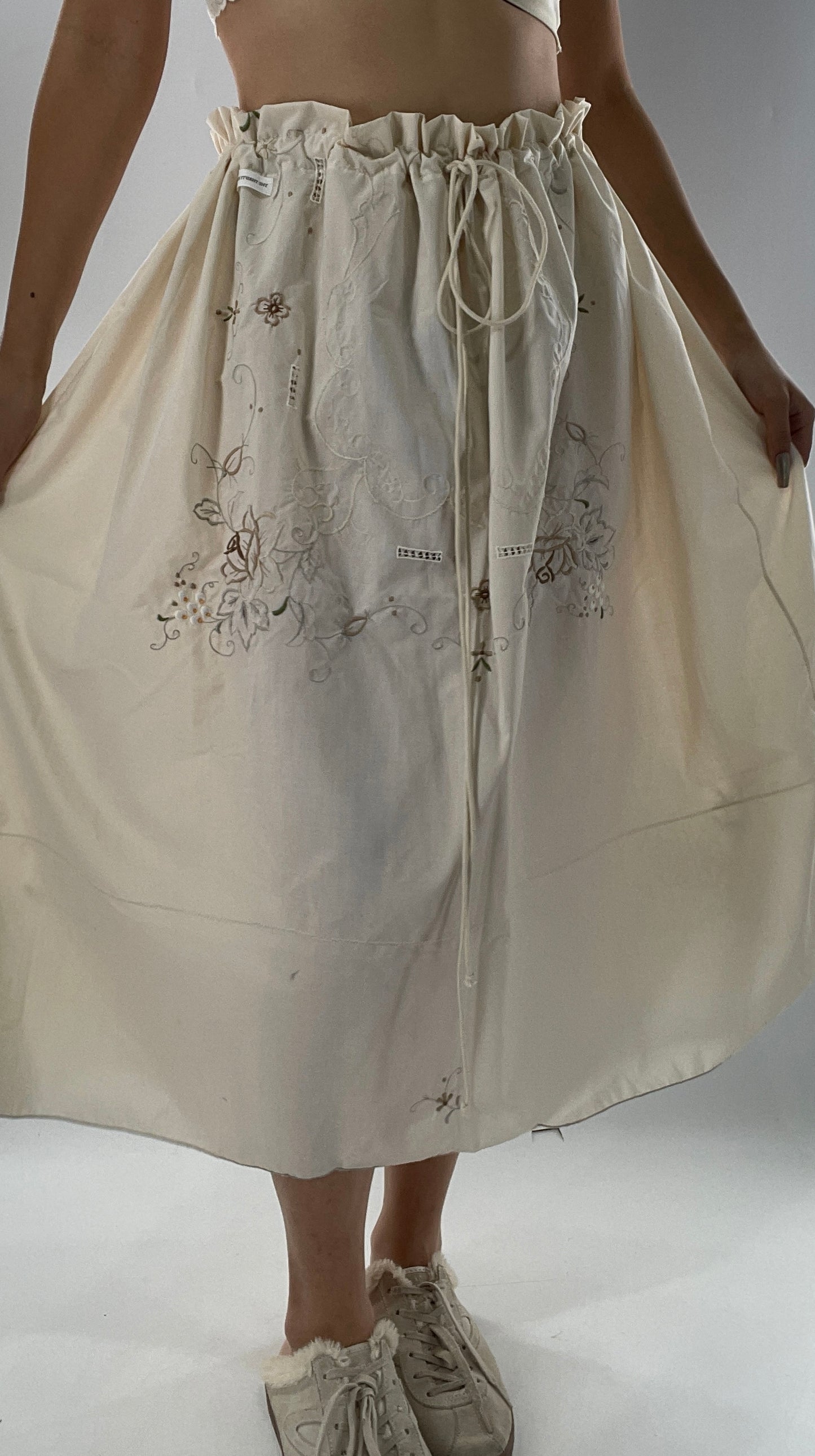 Custom Handmade Vintage Embroidered Off White Soirée Skirt (One Size)