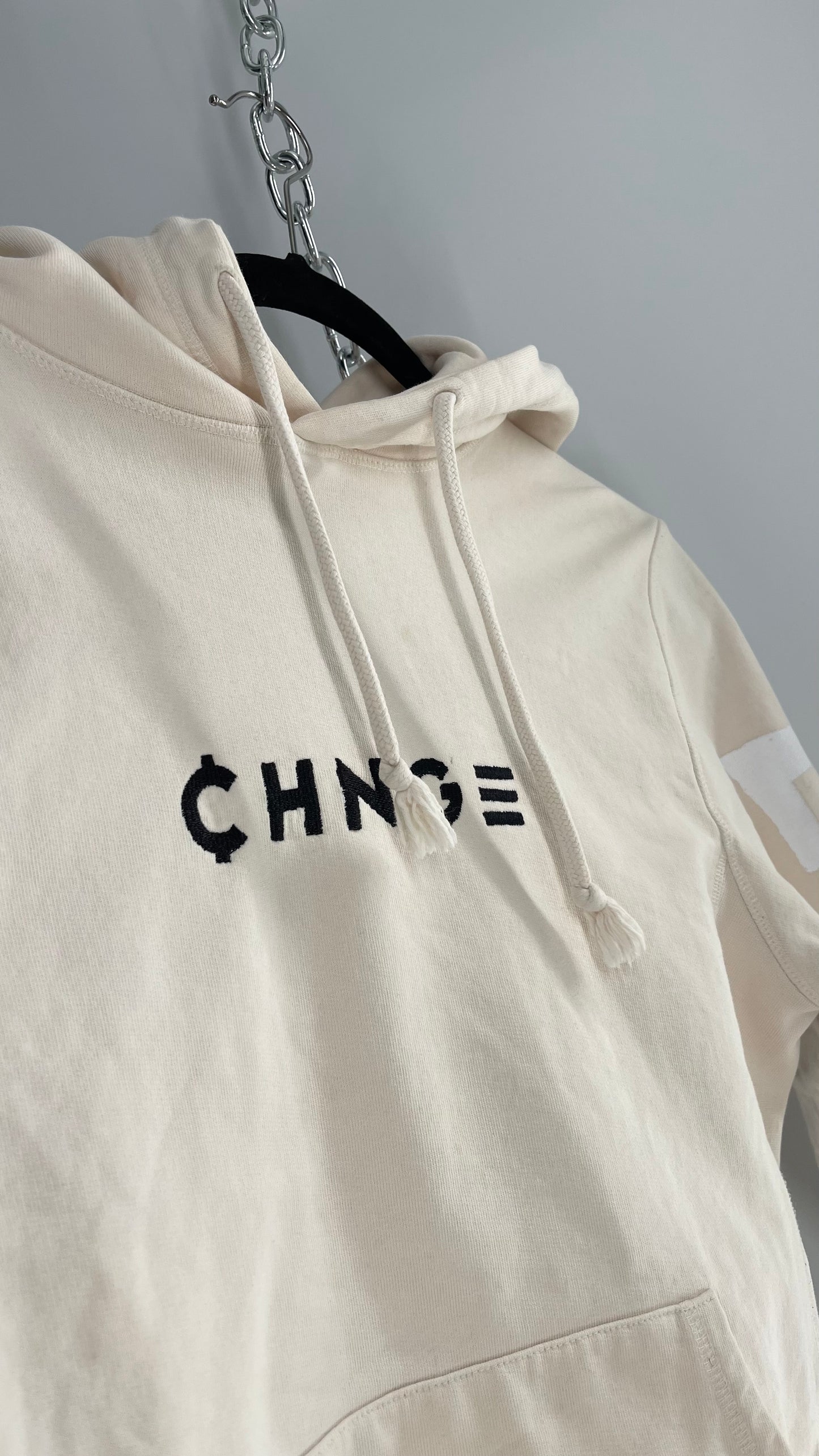 CHANGE Off White Embroidered Graphic Hoodie (Small)