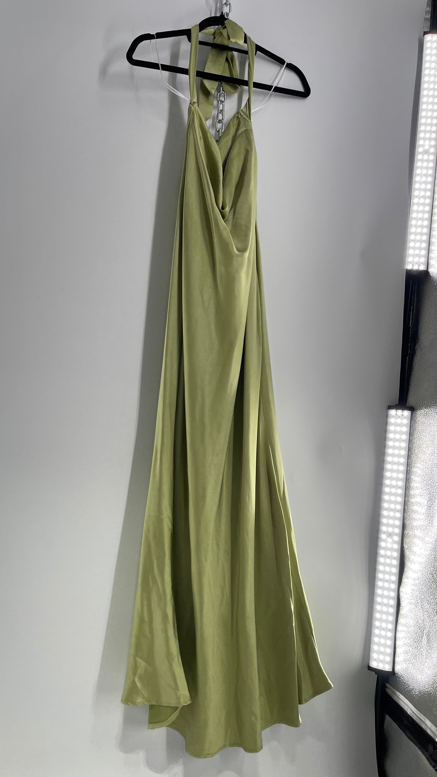 Princess Polly Green Silky Shiny Full Length Gown with Tags Attached (12)