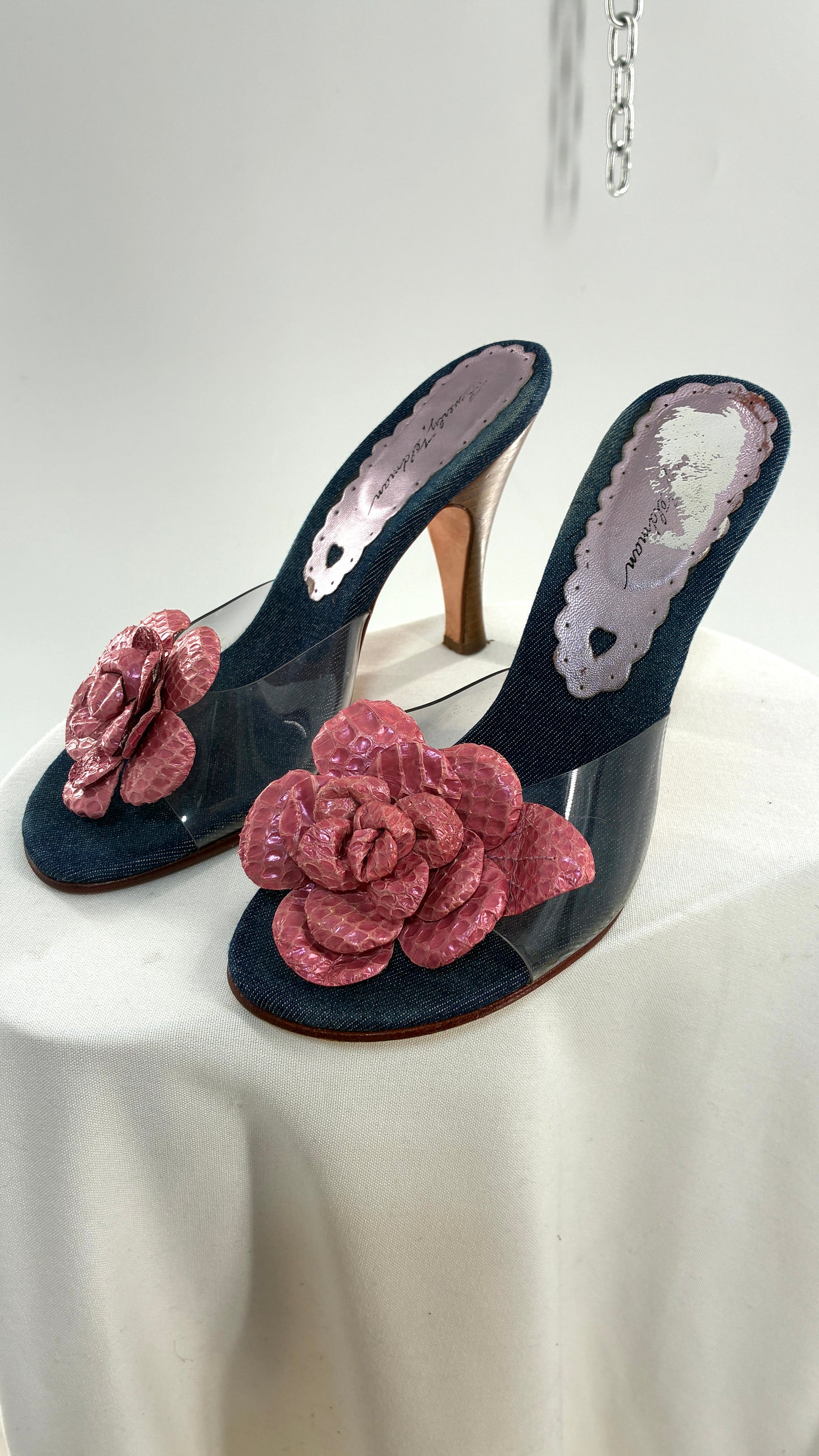 Vintage BEVERLY FELDMAN Jean Heel with Pink Floral Appliqué (8)