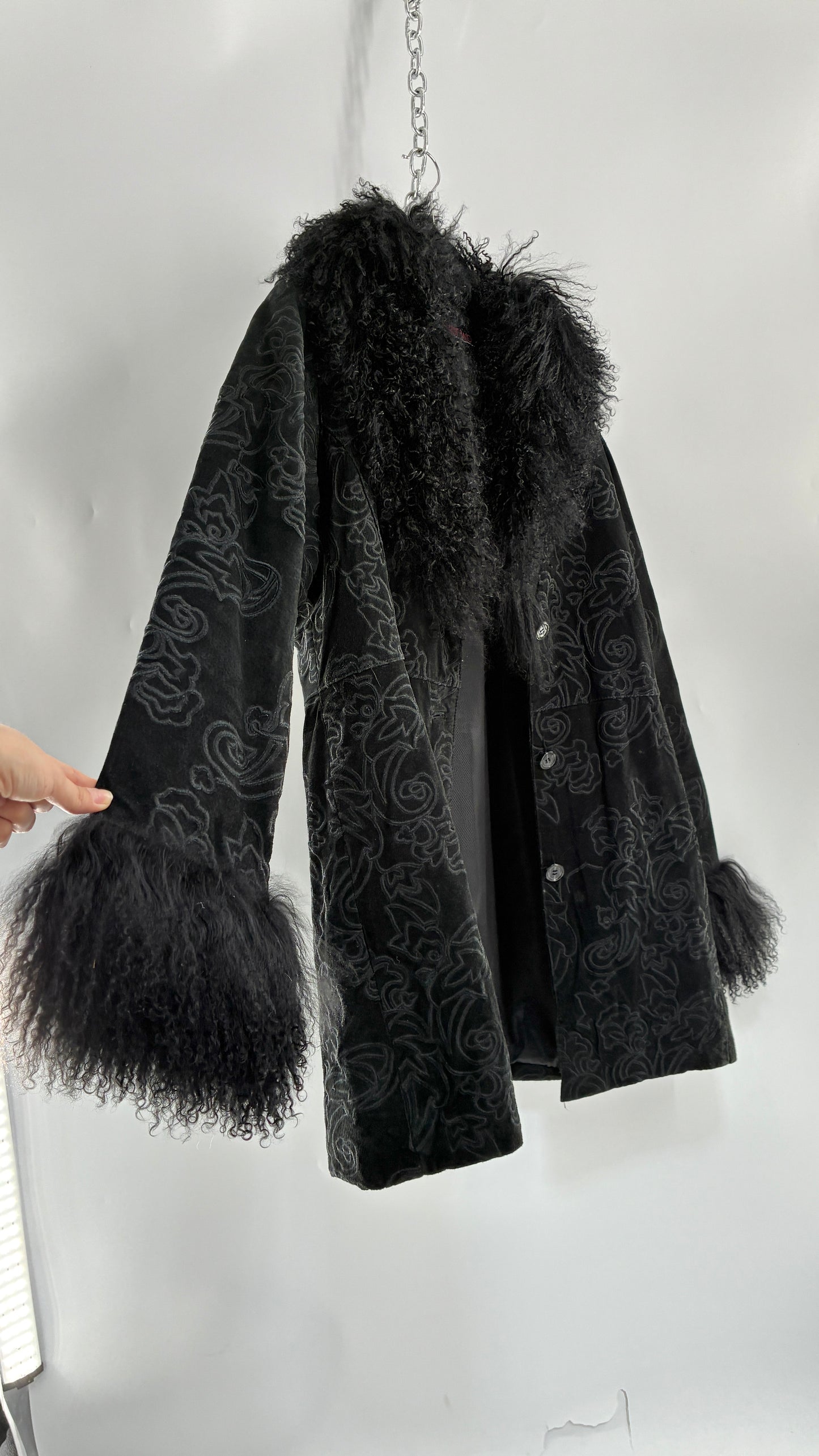 Vintage PHASE TWO Embroidered Black Genuine Suede Leather Coat with Mongolian Fur Collar and Cuffs (XXL)