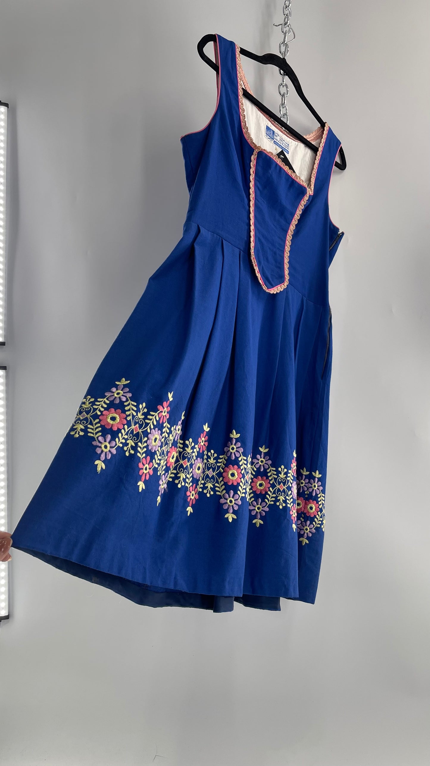 Vintage 1970s Spitzing Modell Wilhelm Picherer Hohenkirchen Traditional German Hand Embroidered Royal Blue Dress (M)