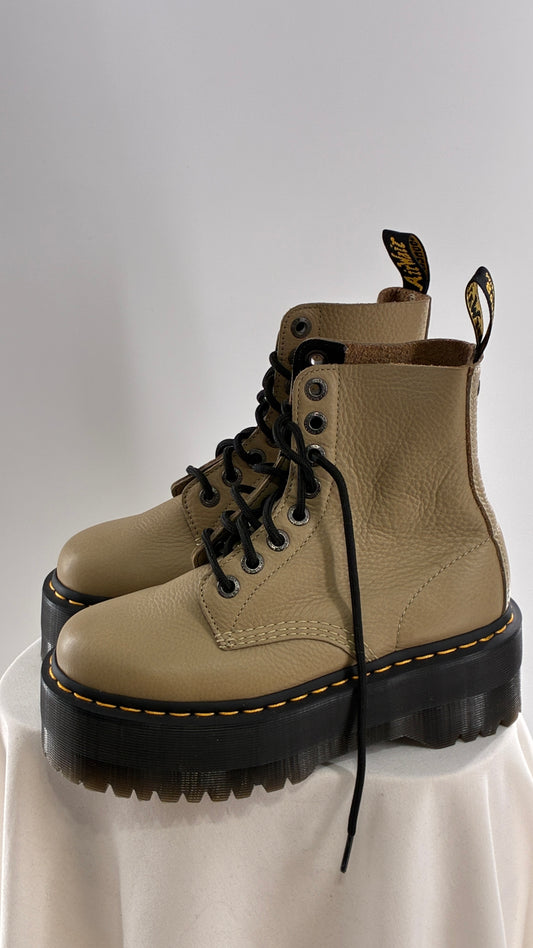Vintage Dr. Martens 1460 Pascal Max Platform Pale Olive Pisa Boot (6L)