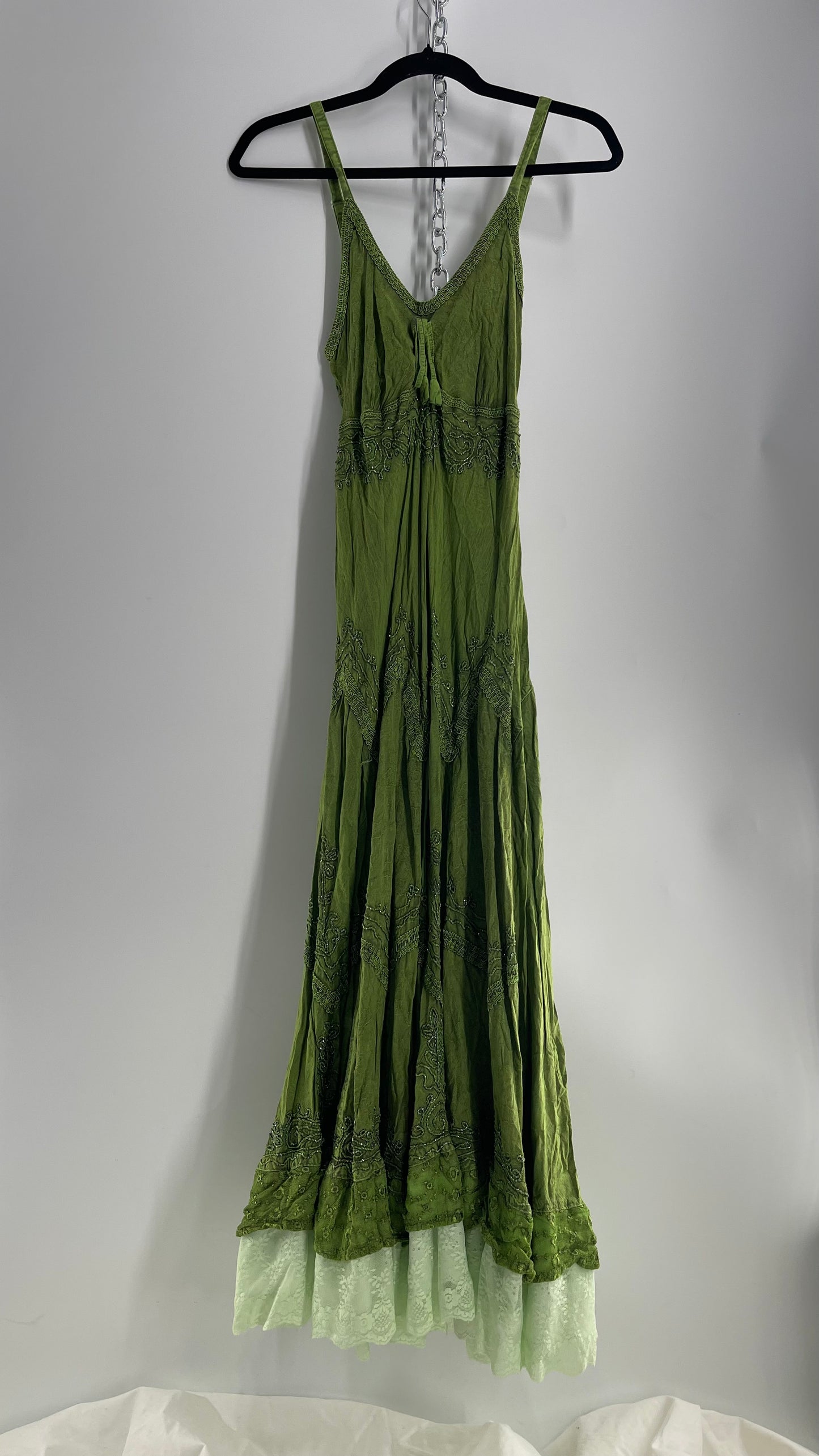 Vintage 1990s SAKKAS Hippy Green Full Length Dress with Voluminous Lace Hem (S/M)