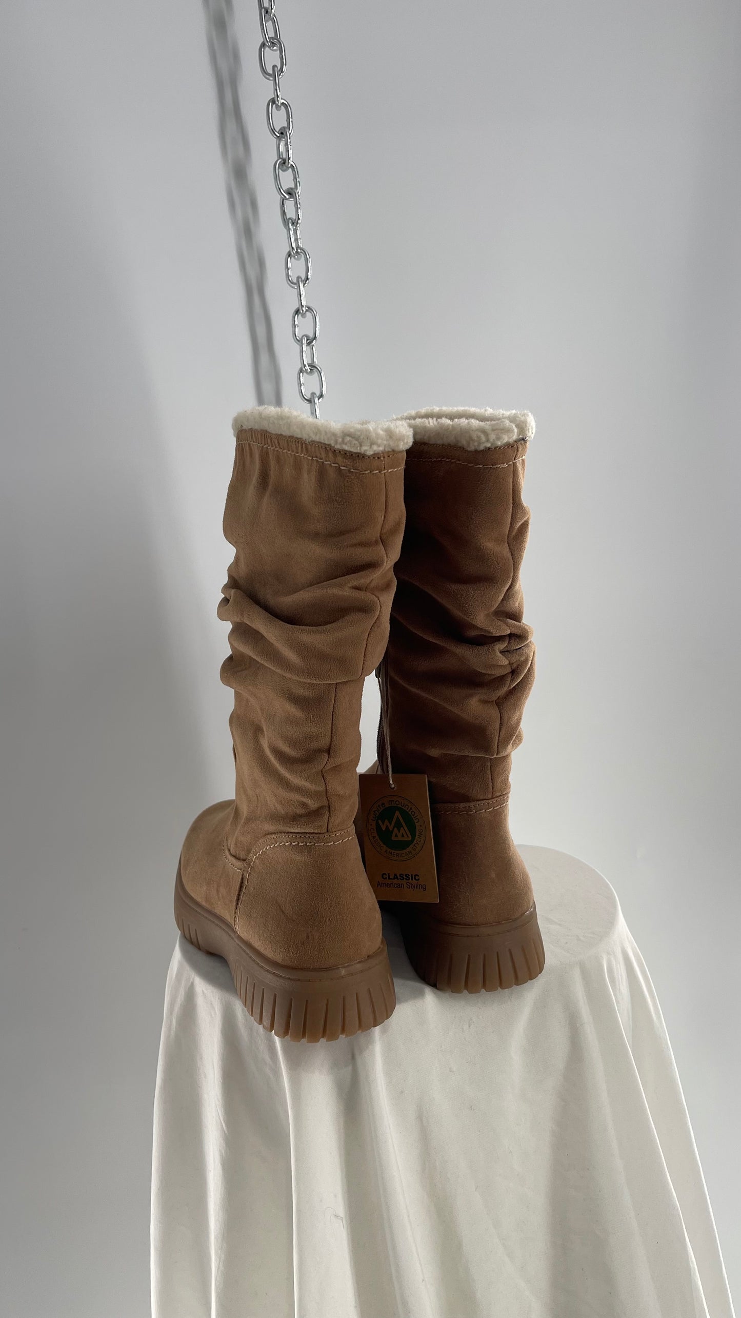 White Mountain Stacked/Ruched Brown Suede Leather Boots with Sherpa Lining and Tags Attached (8.5)