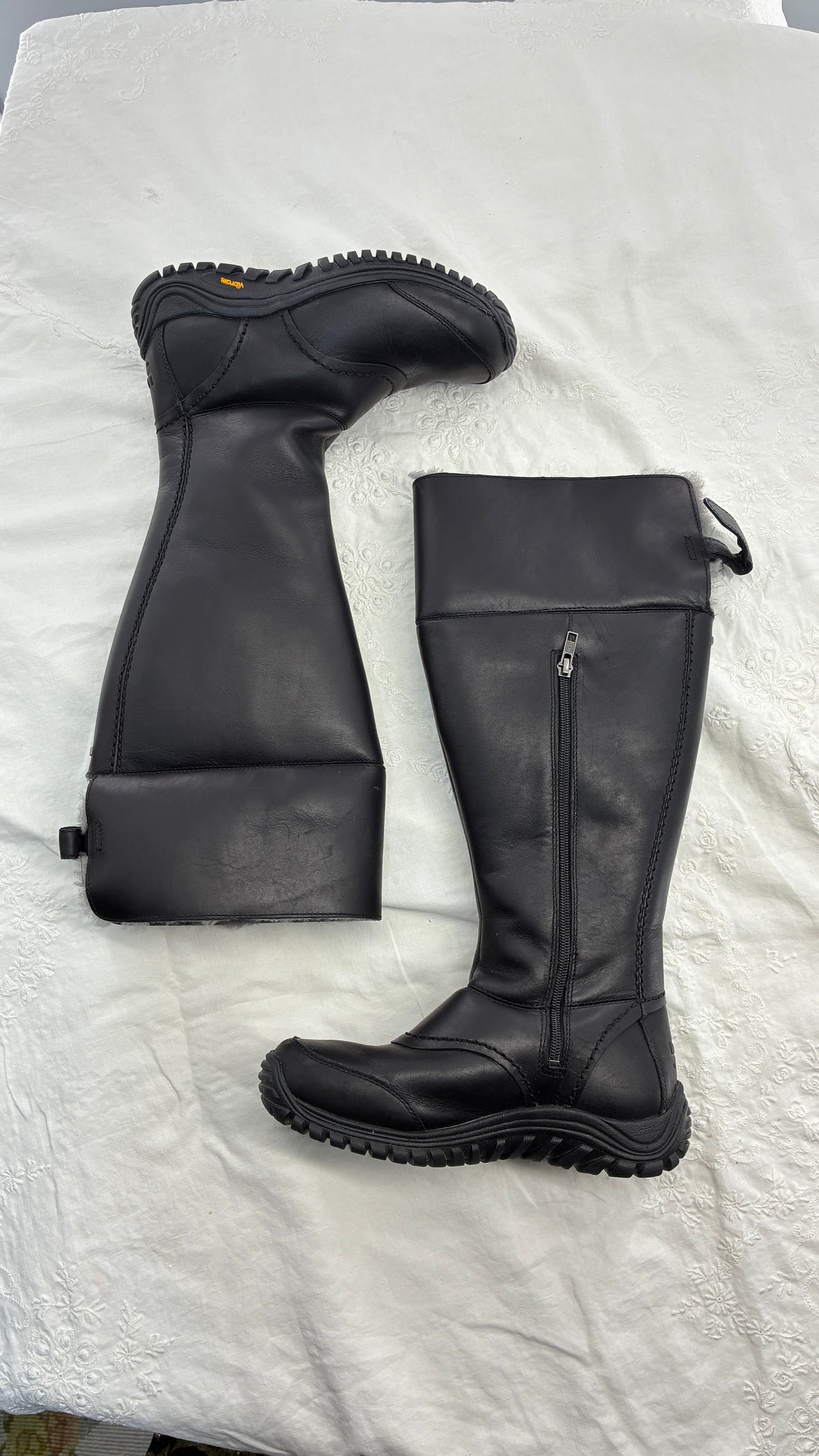 Vintage UGG Miko Thick Industrial Leather Chunky Boot (8)