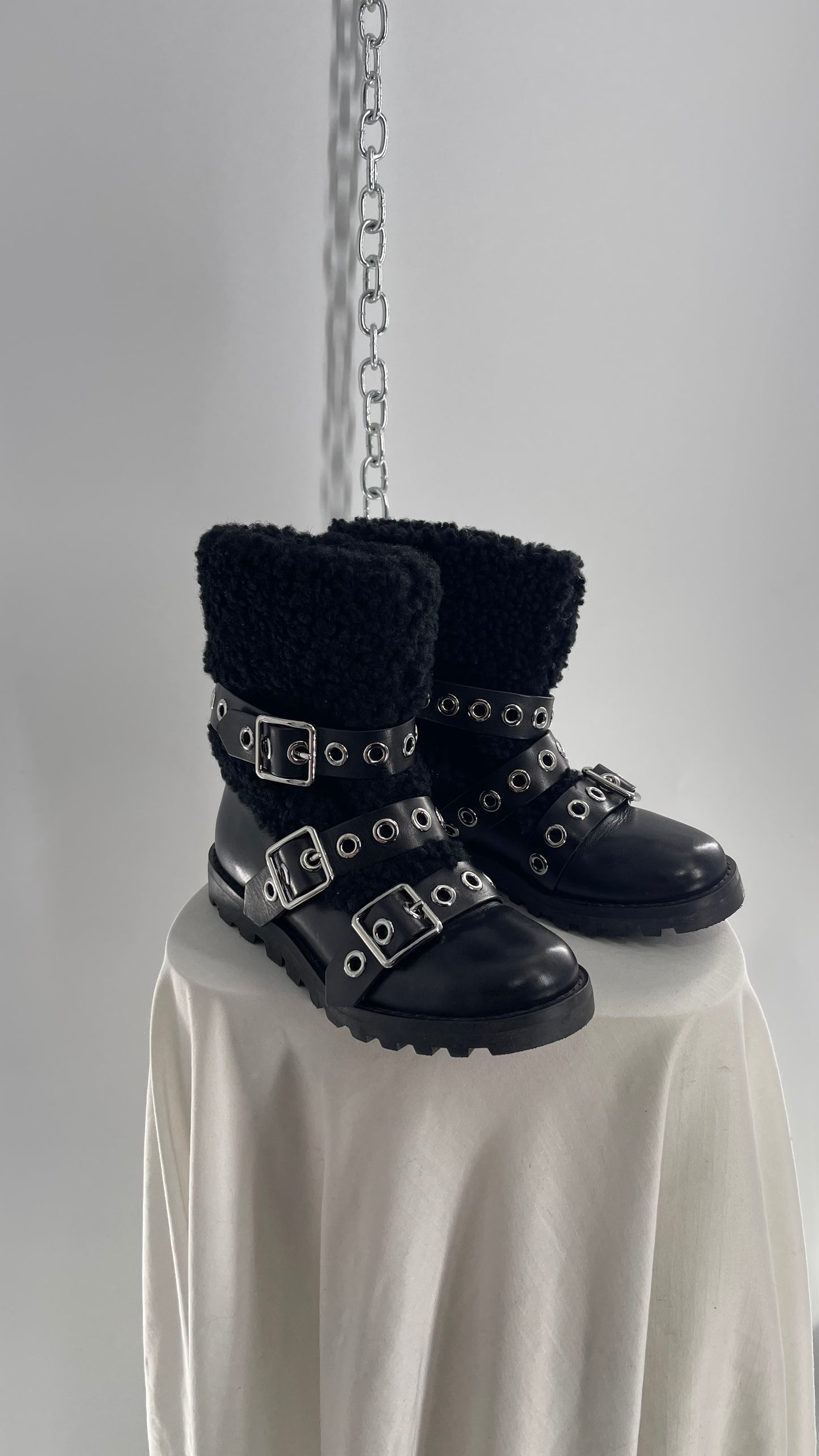 Marc by Marc Jacobs Black Strappy Buckle Sherpa Biker/Moto Boot(35.5)