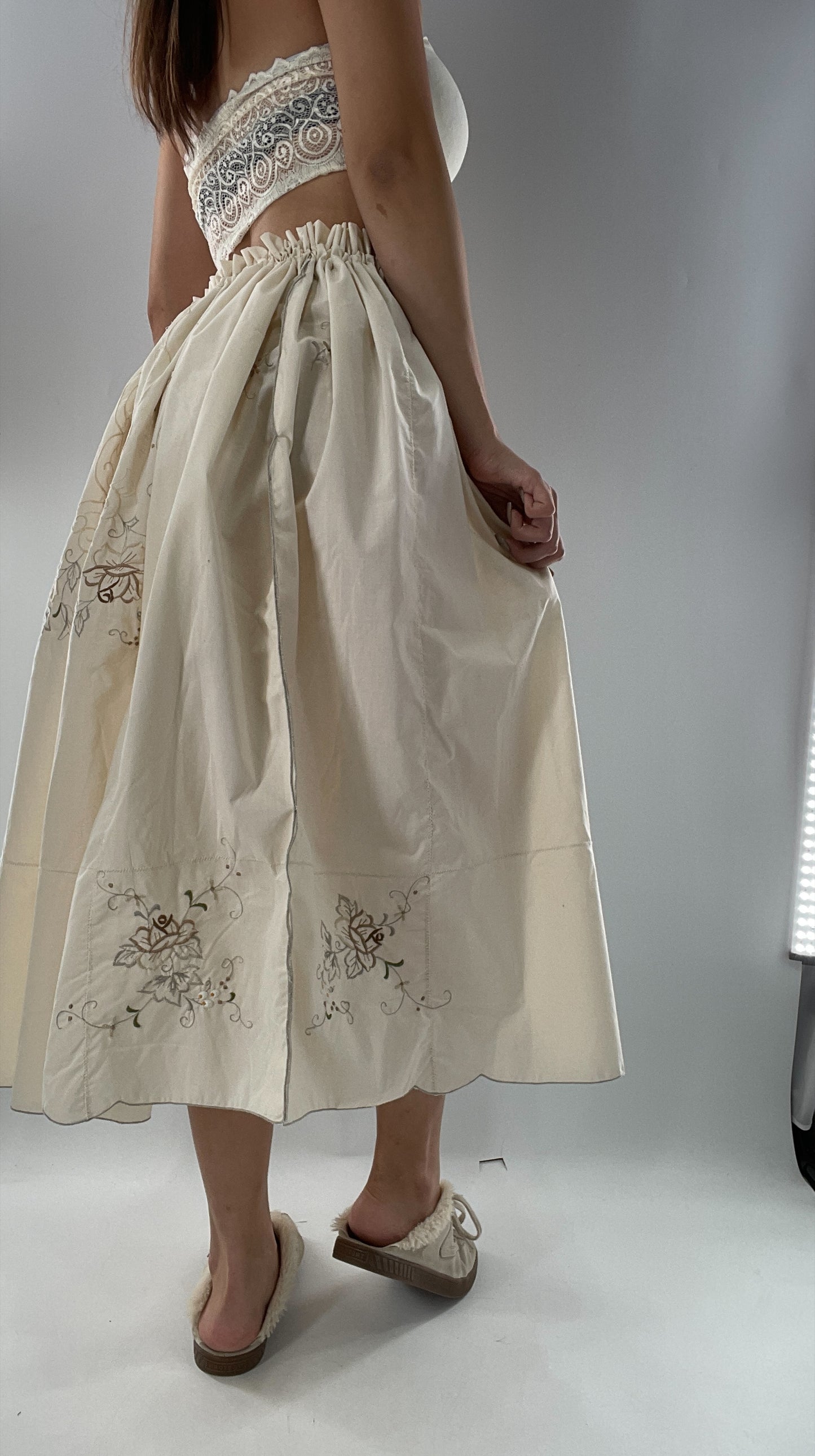 Custom Handmade Vintage Embroidered Off White Soirée Skirt (One Size)