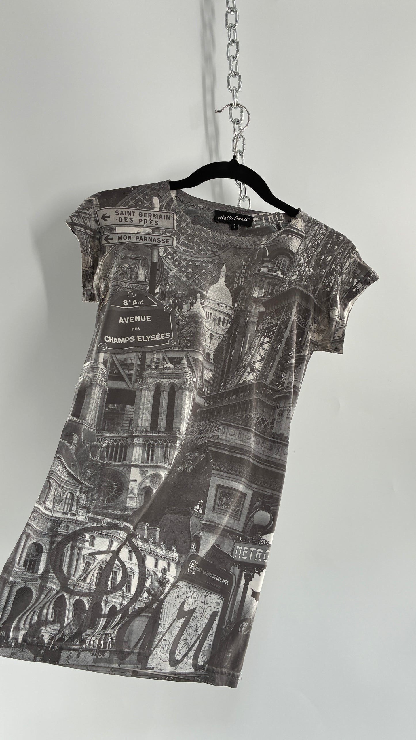 Vintage HELLO PARIS Screen Print T Shirt (S/M)