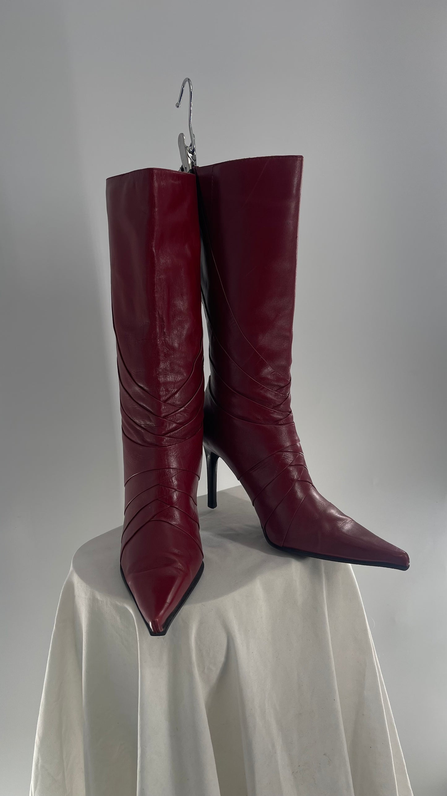 Vintage ALDO Cherry Red Pleated Pointed Toe Knee High Heeled Boots (38)