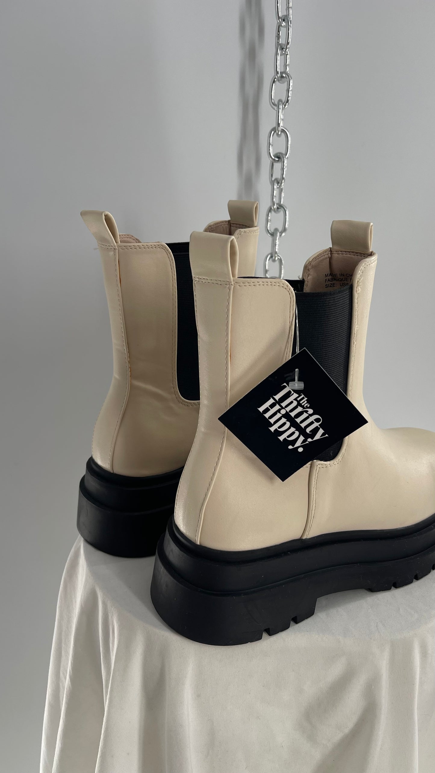 Urban Outfitters Off White Chelsea Boot (9)