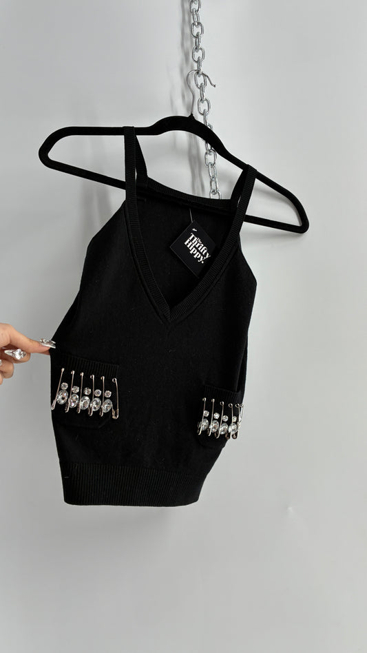 Vintage GILMAR ITALY 87% wool   V Neckline Tank with Oversized Rhinestones and Safety Pin Details (38)