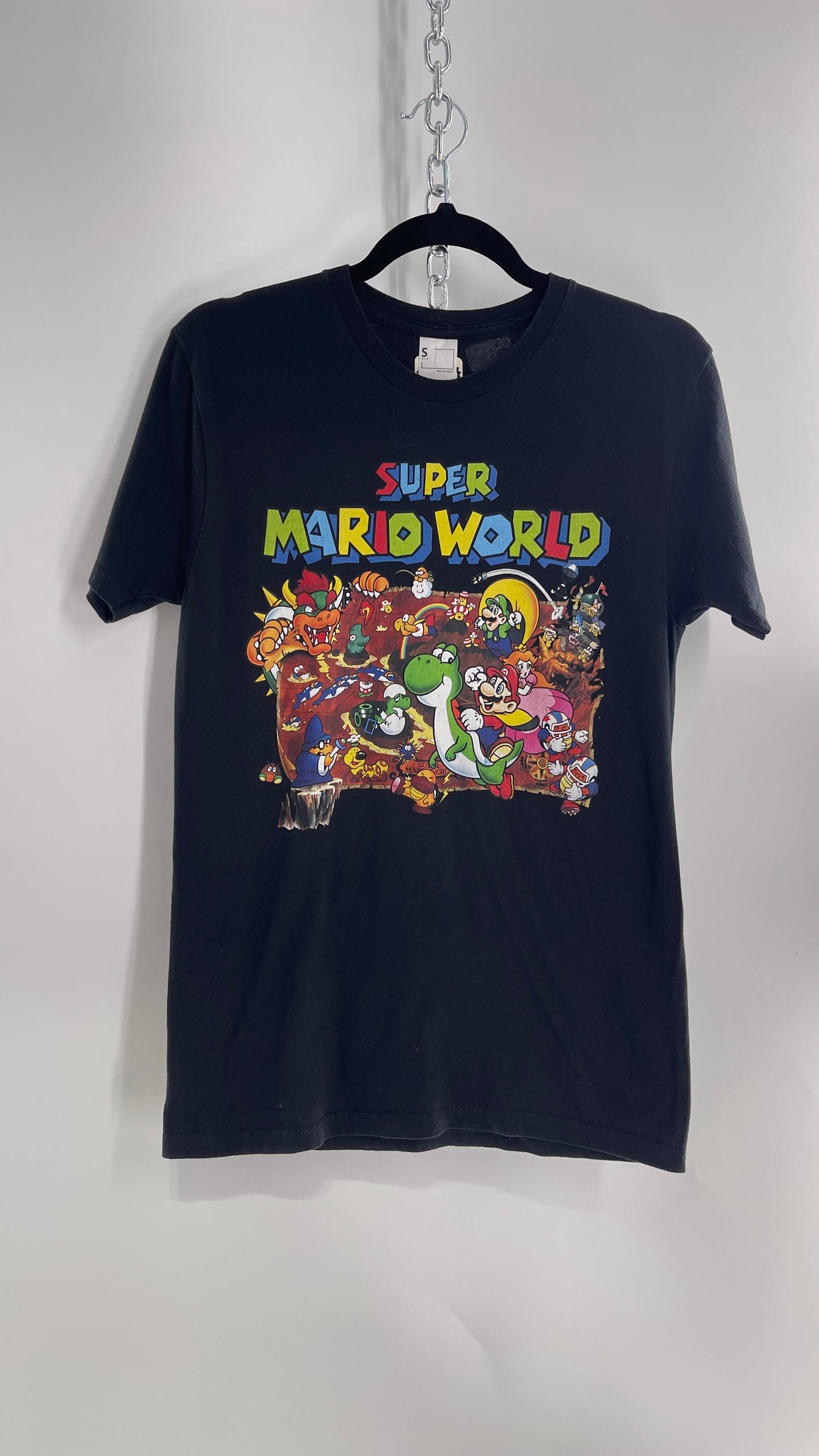 Vintage Old School Official Nintendo Super Mario T Shirt (Small)