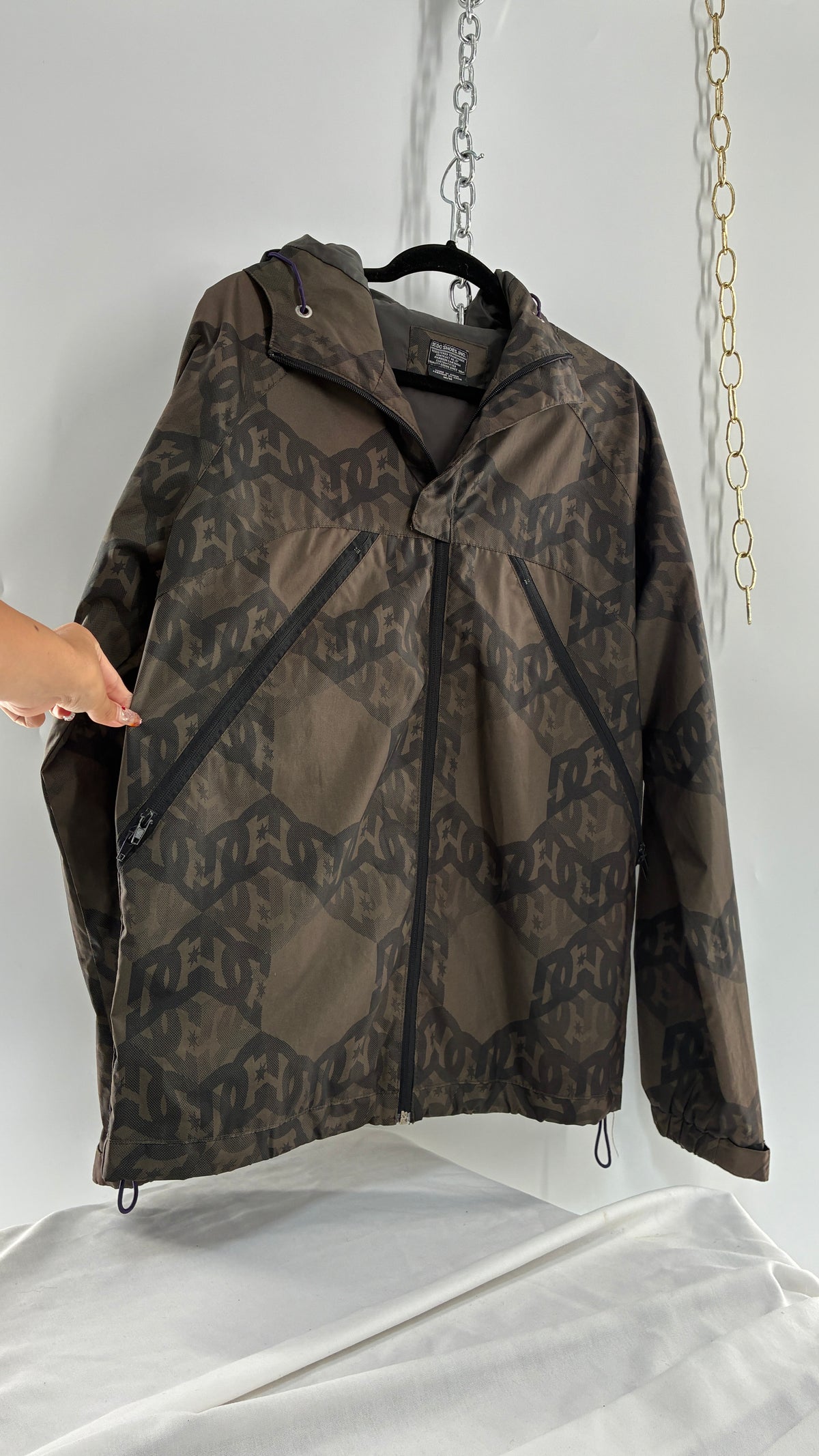 Vintage Men’s DC Olive All Over Logo Windbreaker (Medium)