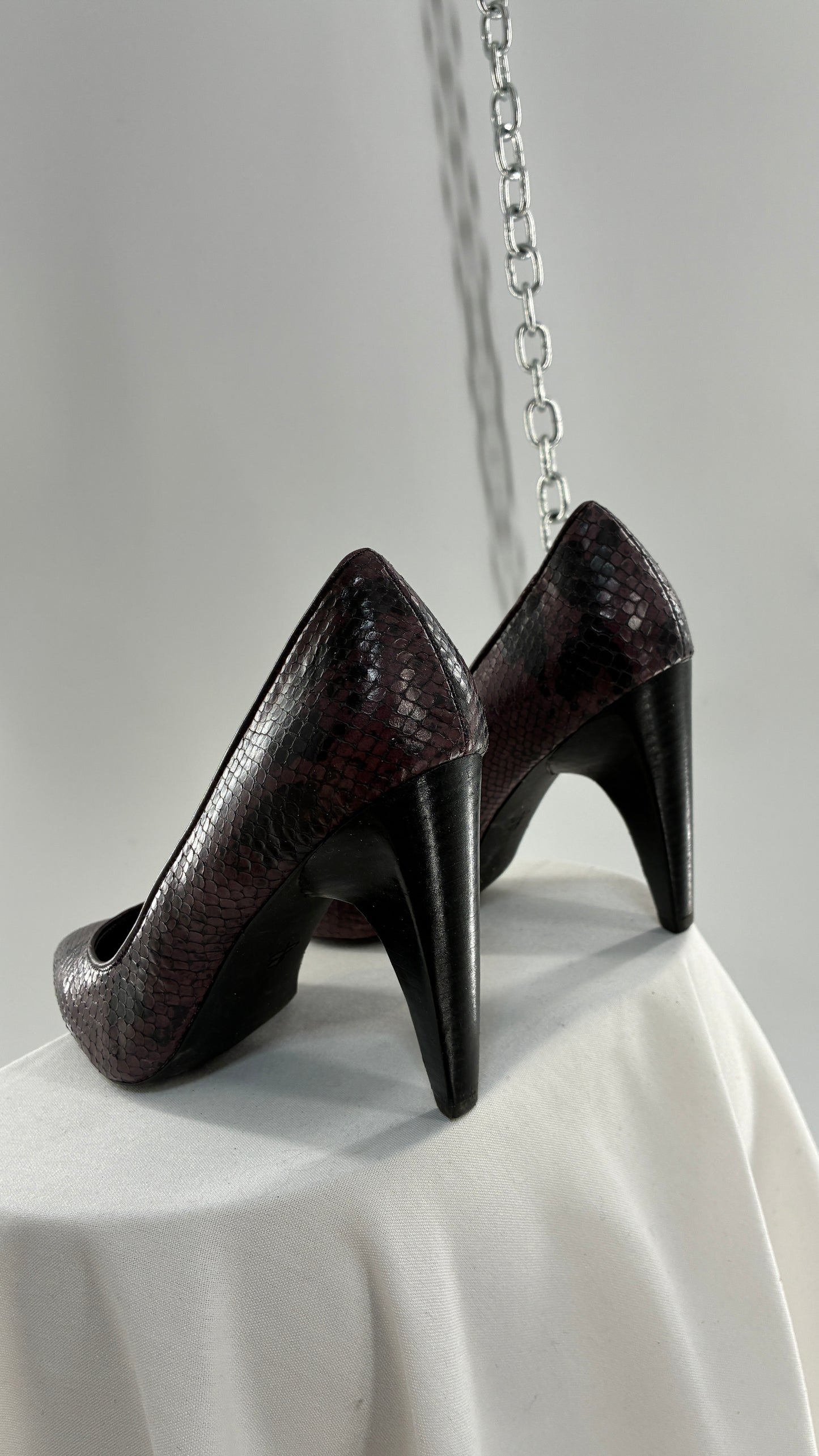 Vintage B MAKOWSKY Snake Embossed Pointed Toe Heel with Block Heel (9.5)
