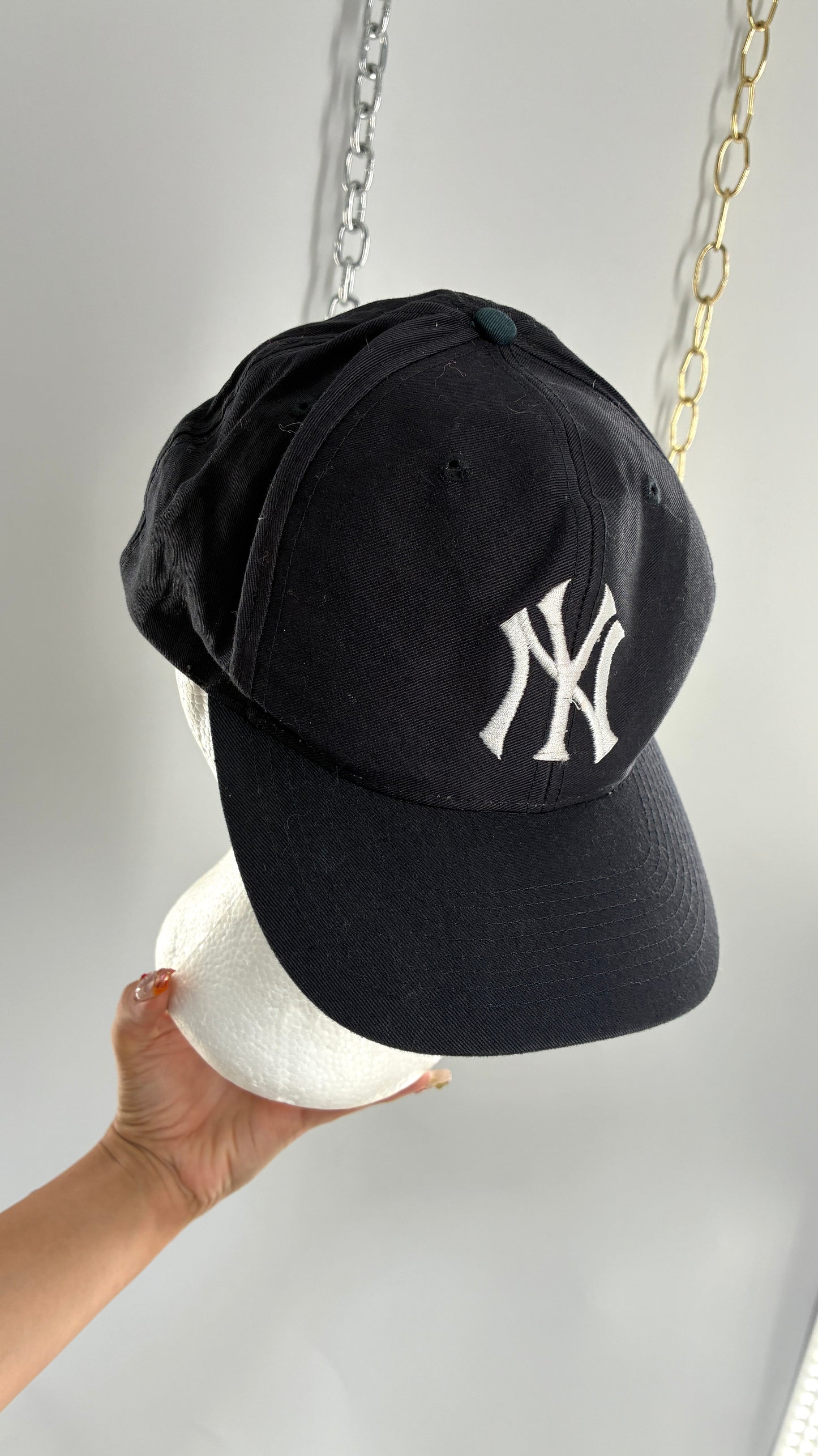 Vintage YANKEES Genuine Merchandise Baseball Hat