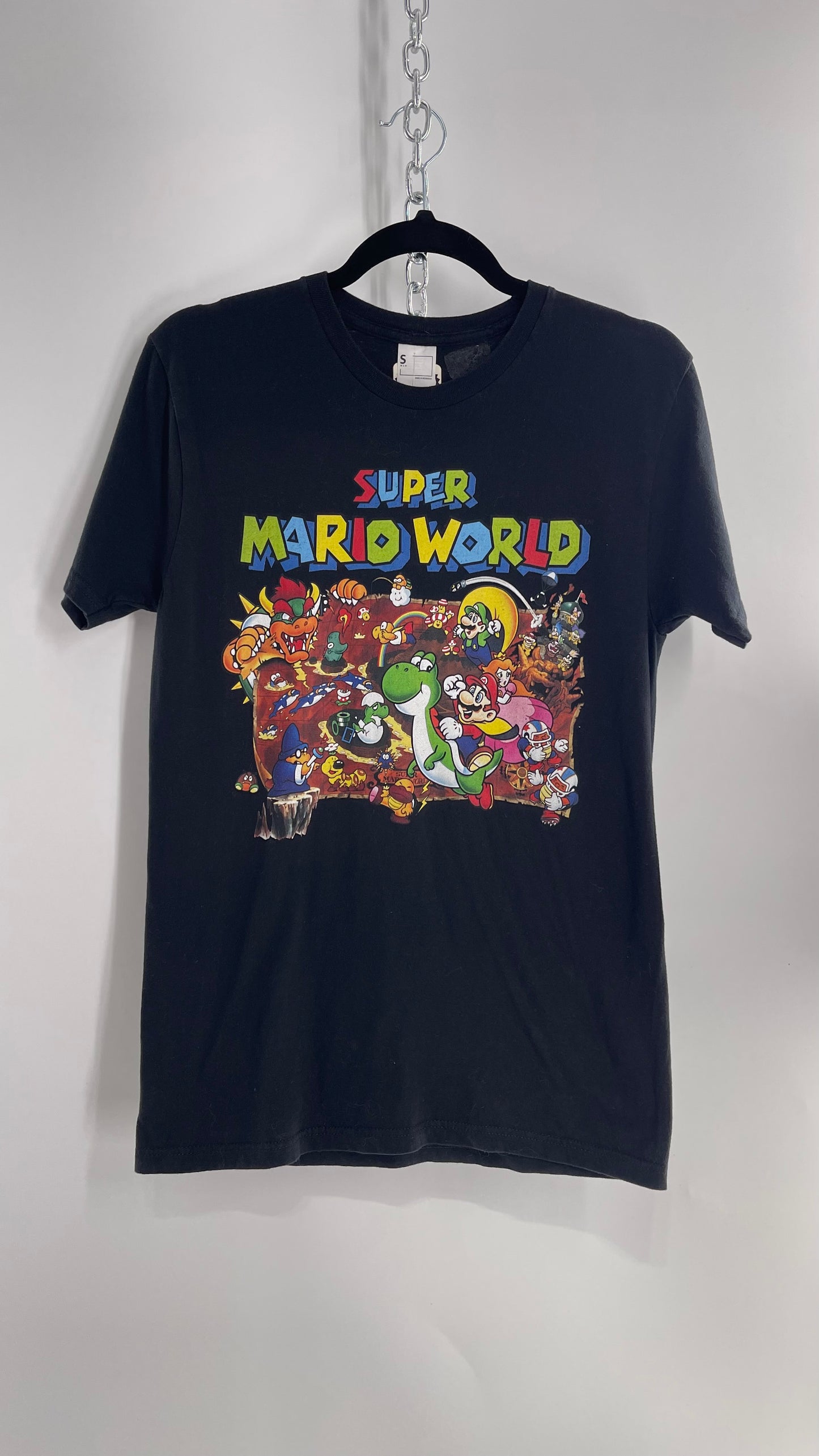 Vintage Old School Official Nintendo Super Mario T Shirt (Small)