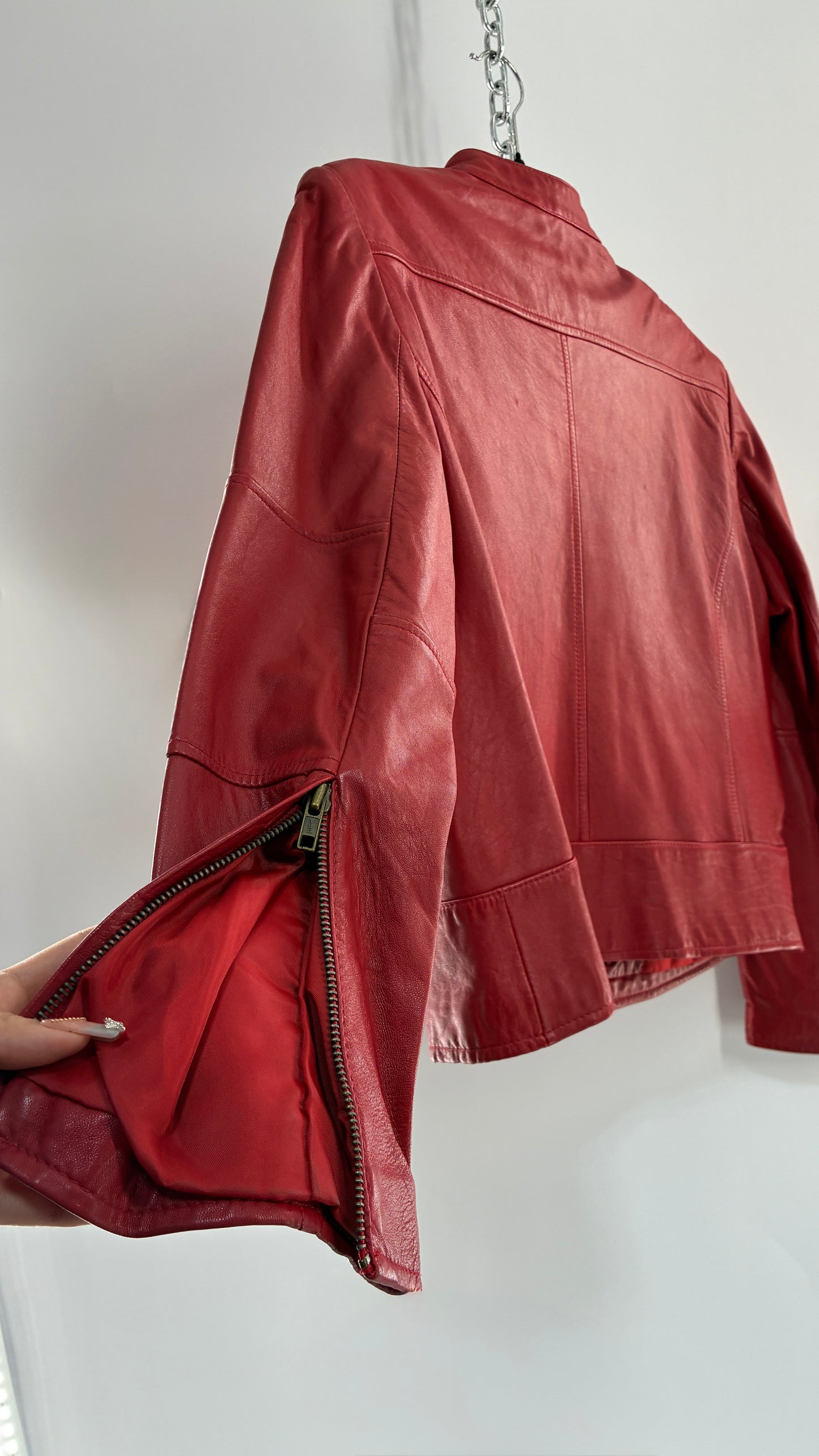KATHY IRELAND Lamb Leather Red Motorcycle Neck Strap Jacket (Medium)