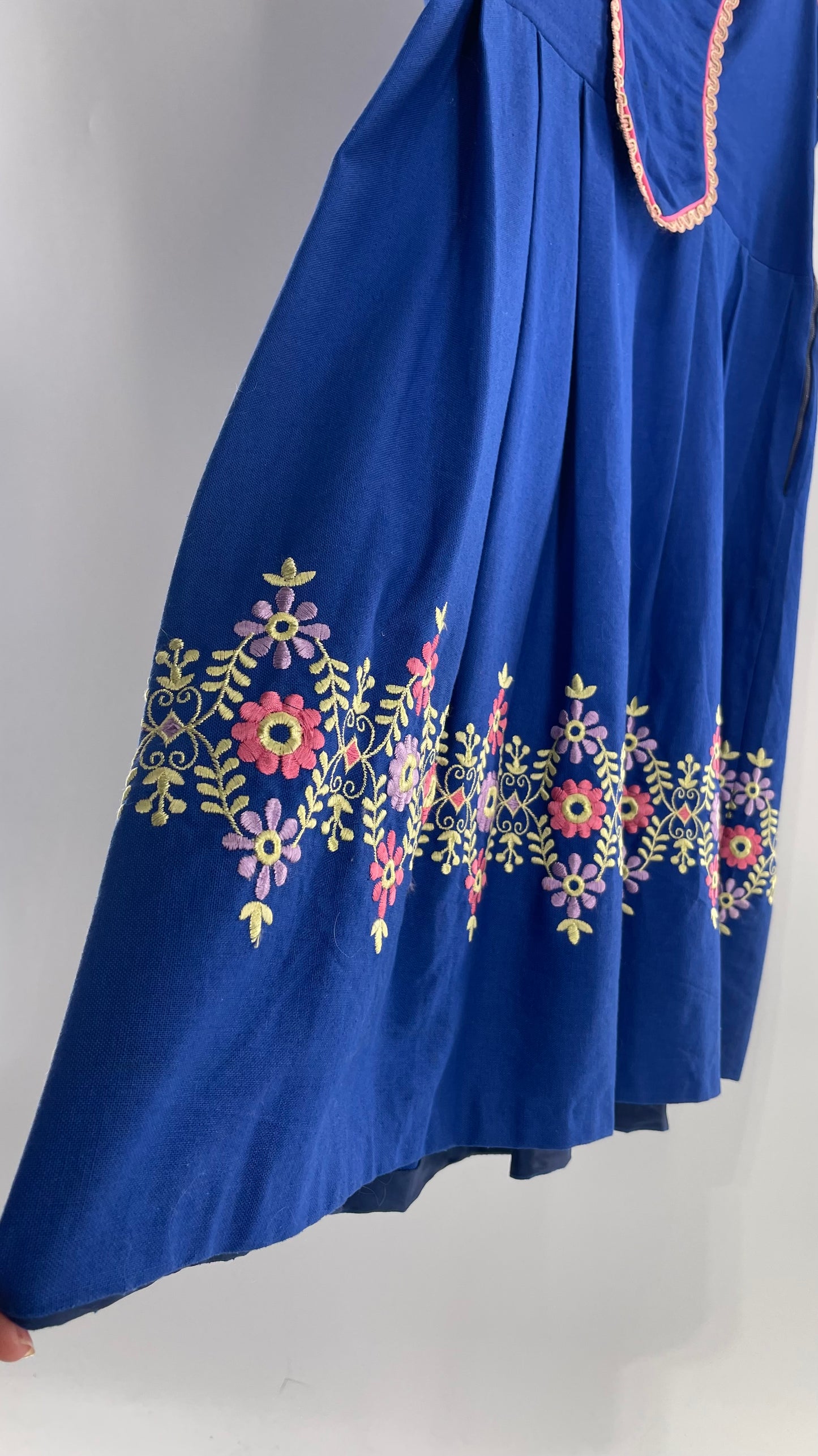 Vintage 1970s Spitzing Modell Wilhelm Picherer Hohenkirchen Traditional German Hand Embroidered Royal Blue Dress (M)