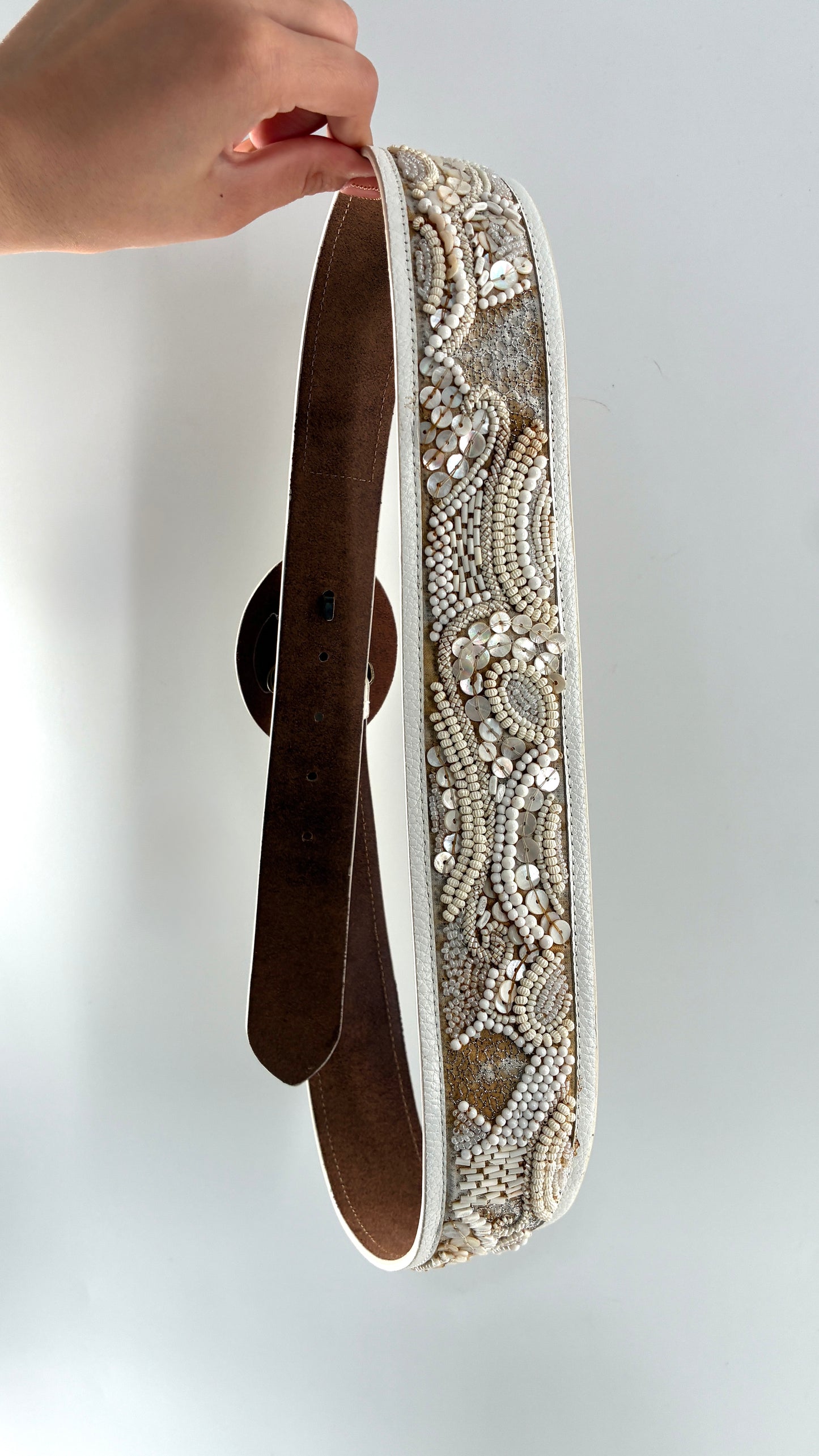 Vintage White Leather Belt with Beaded Details and Oval Buckle