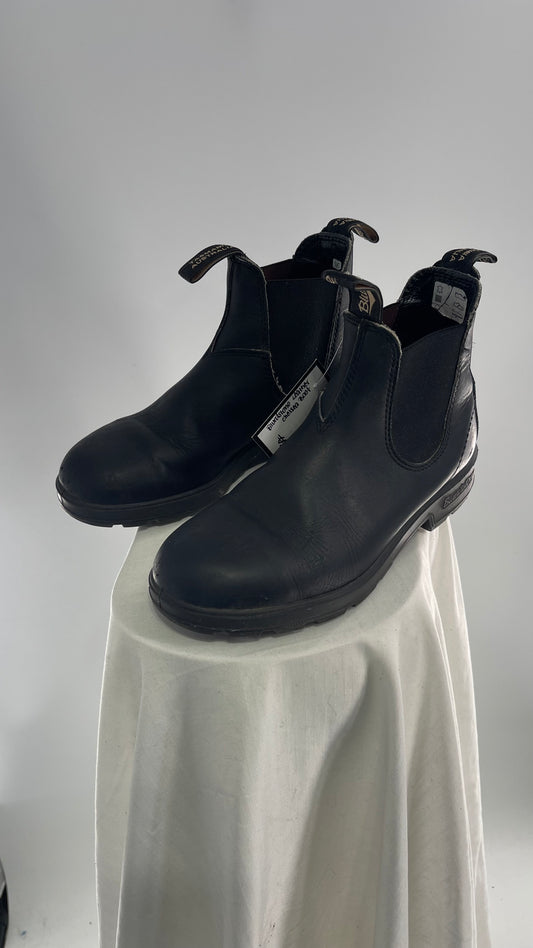 Vintage Distressed/Worn Blundstone Black Leather Round Toe Chelsea Boot (4.5)