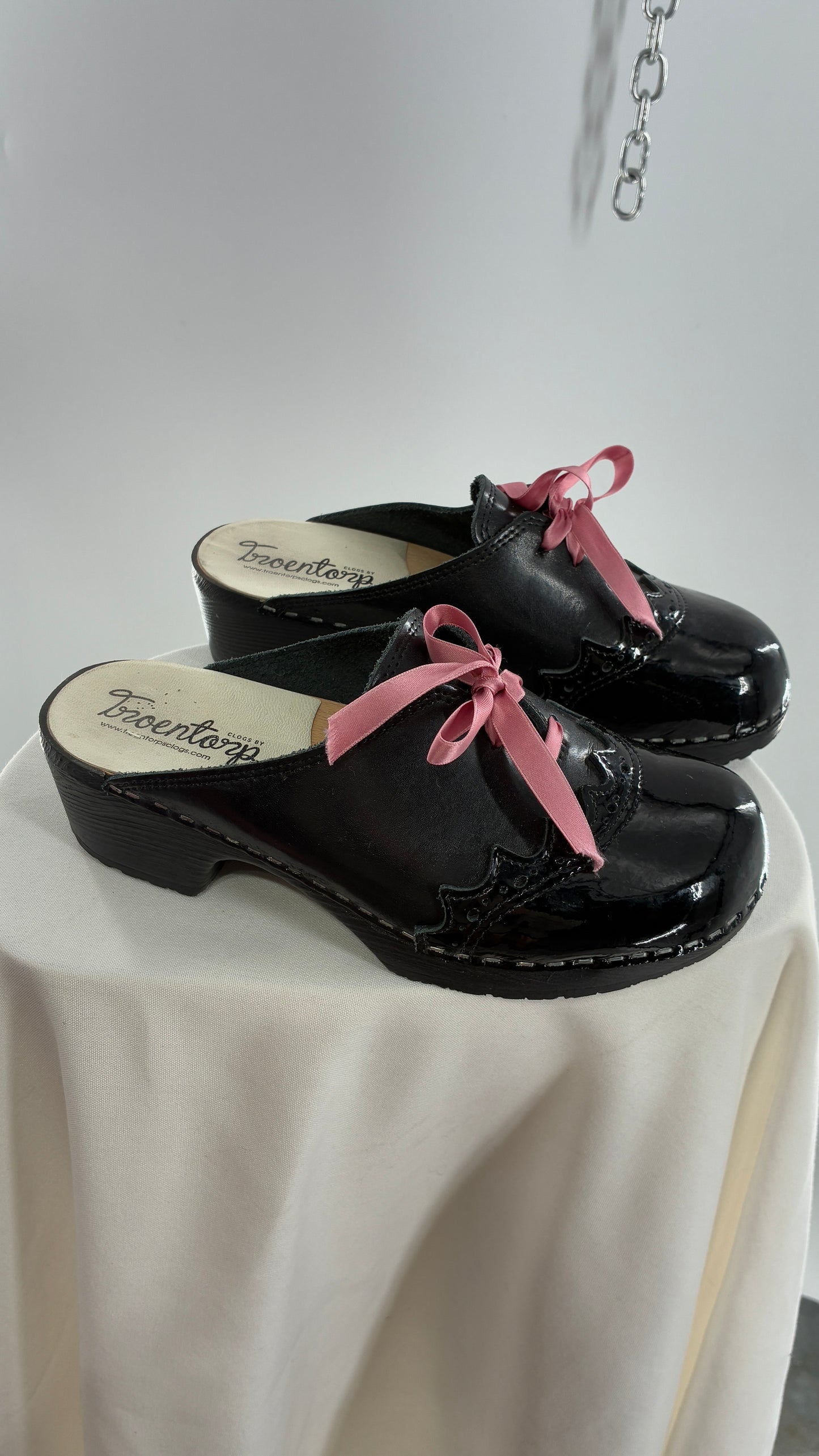 Vintage 1970s TROENTORPS Black Patent Leather Clogs with Ribbon Tie Detail (38)