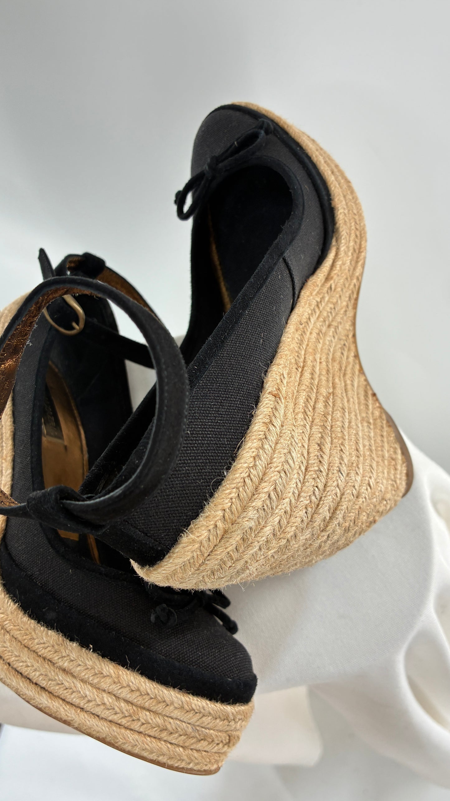 Vintage BCBG MAXAZRIA Black Ballet Wicker Wedge Heels Made in Spain (7)