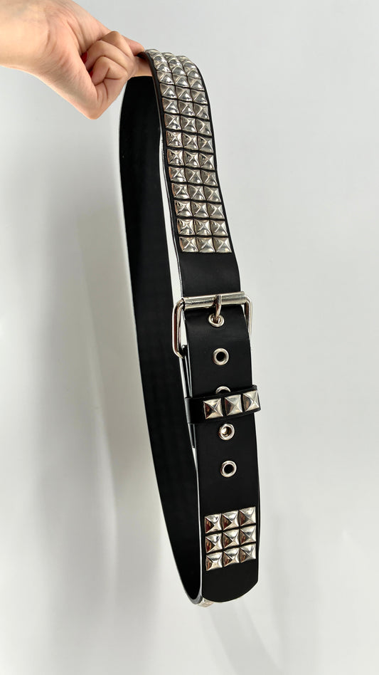 Vintage Black Silver Metal Studded Belt (XXL)