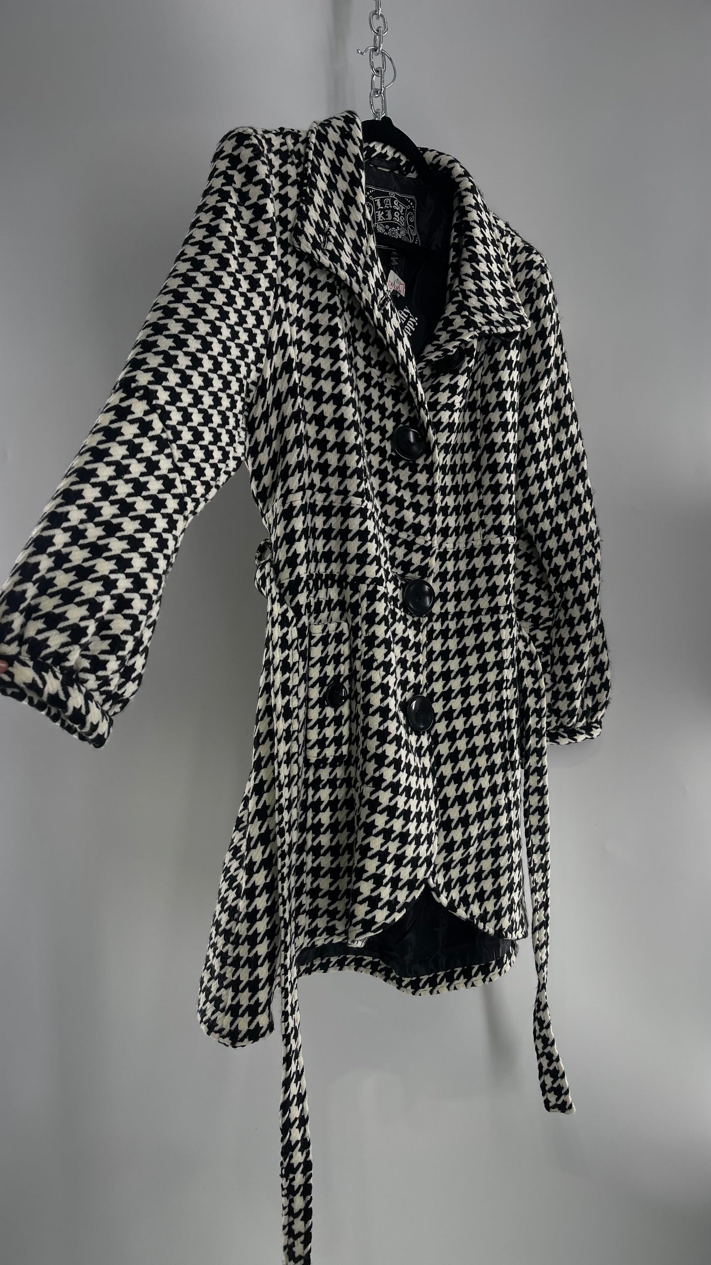 Deadstock Vintage Last Kiss Houndstooth Coat with Bubble Sleeve, Waist Tie, and Sweeping Hem (XXL)