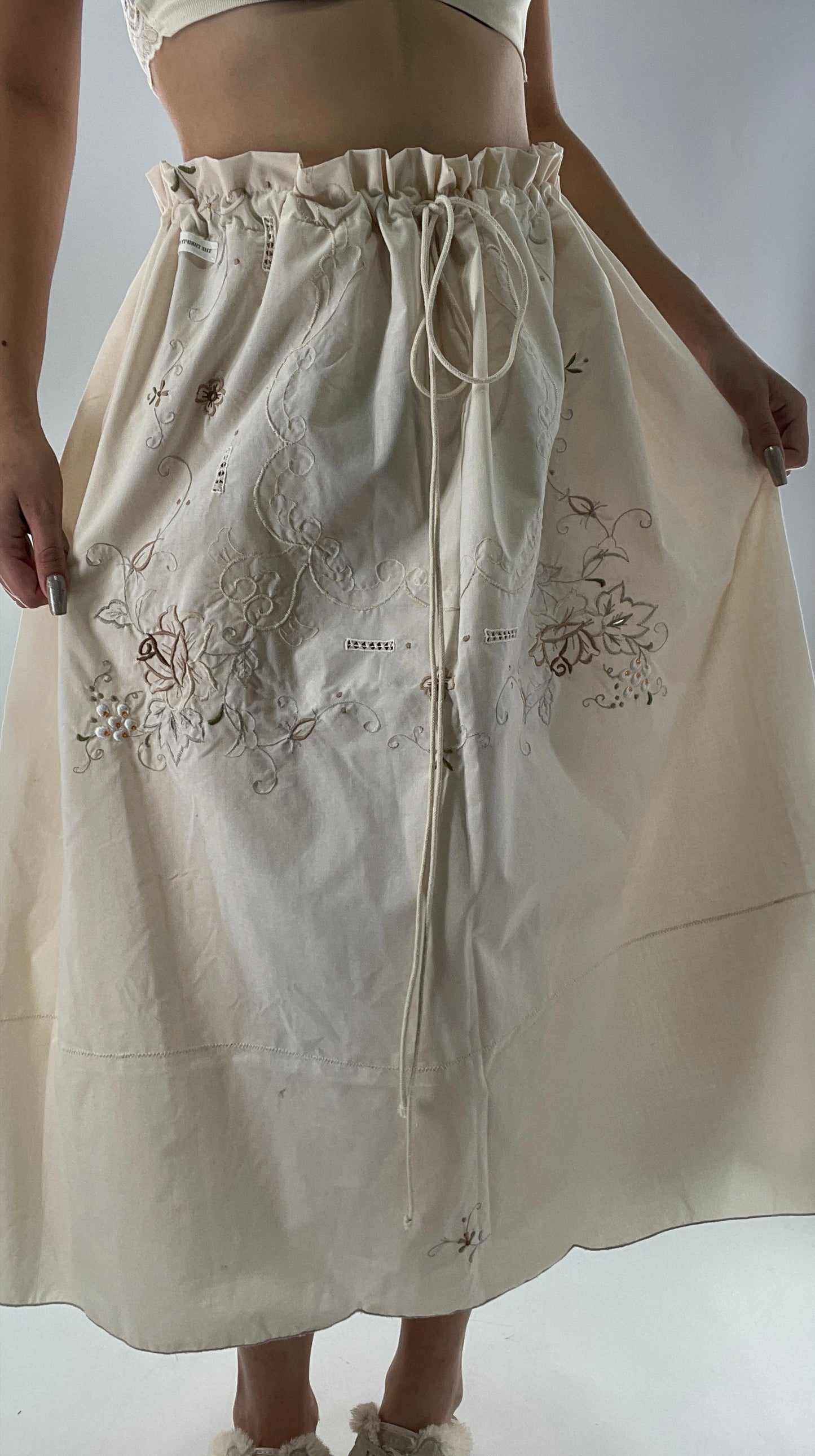 Custom Handmade Vintage Embroidered Off White Soirée Skirt (One Size)