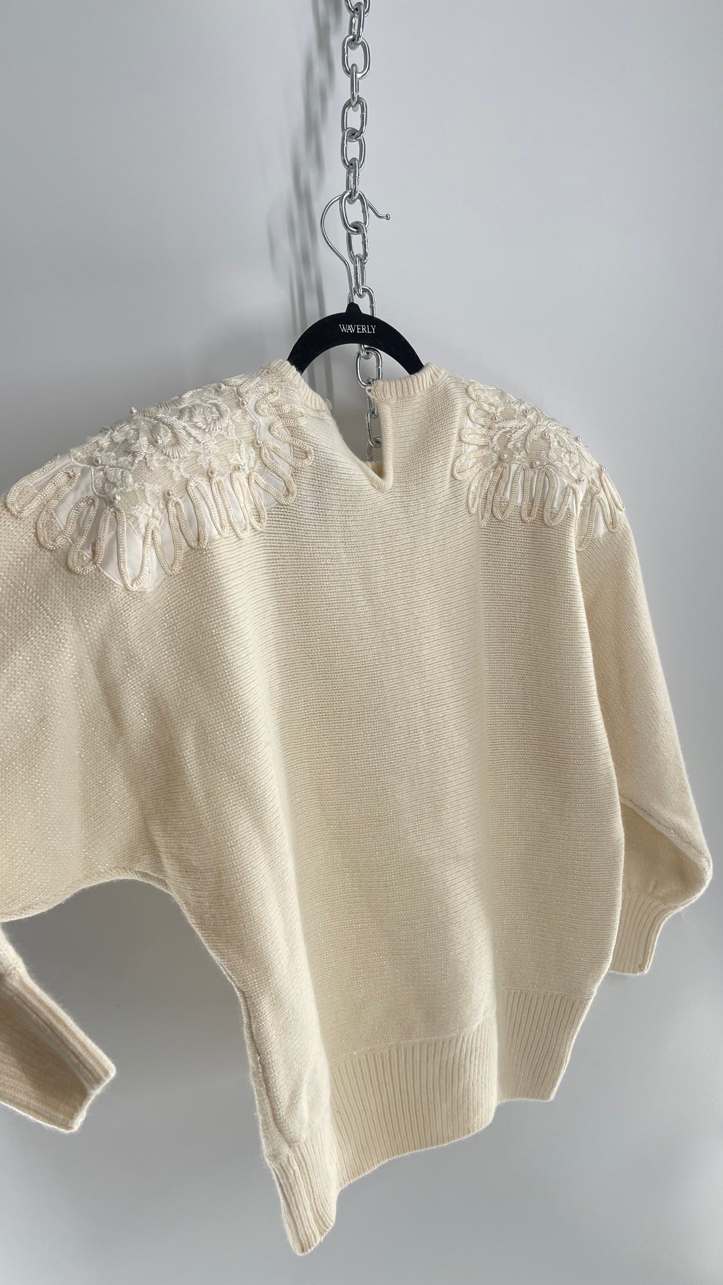 Vintage Suzelle 1980s Embroidered Rosette Sweater (Medium)