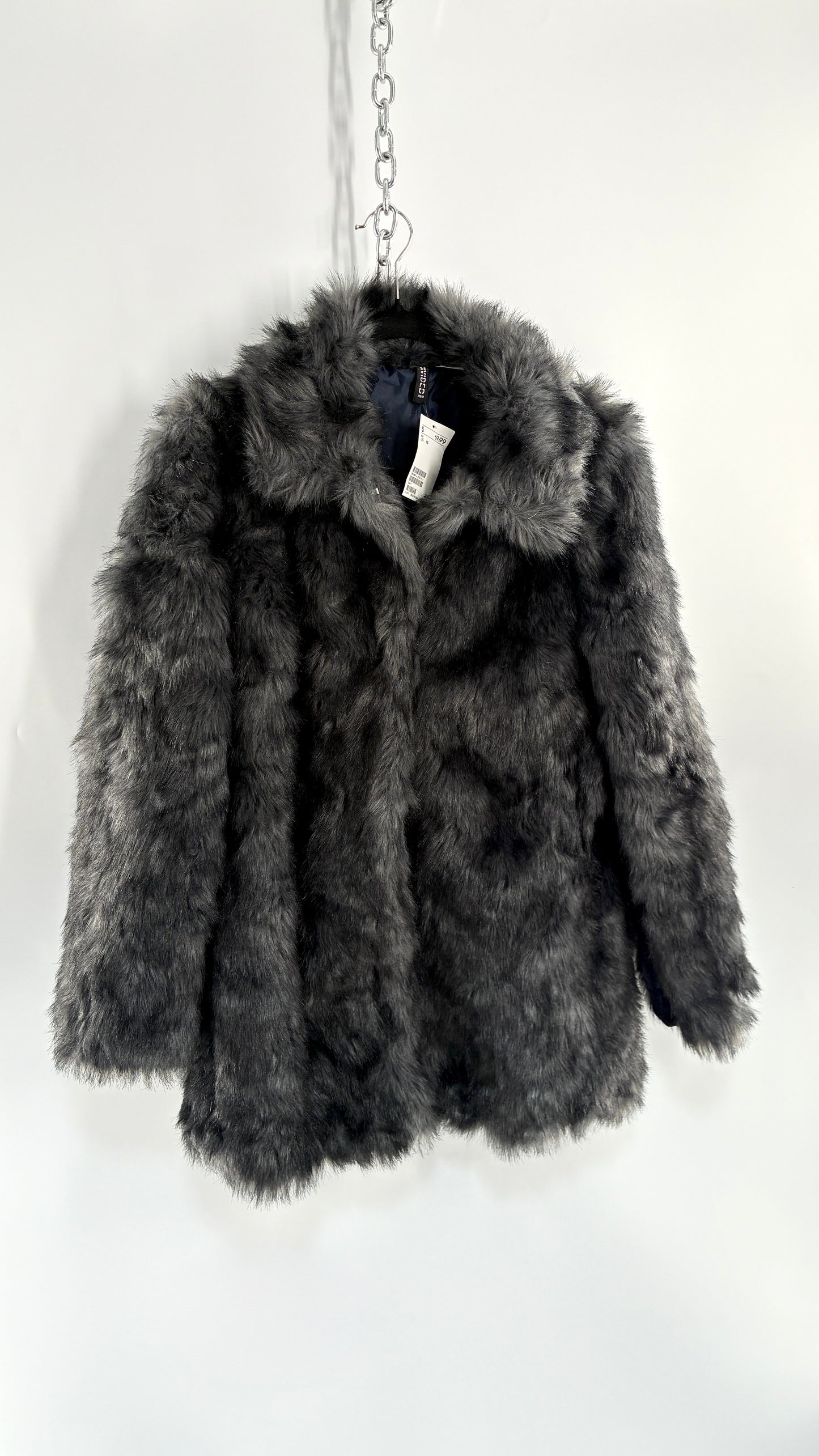 H&M Grey Boxy Fur Coat with Tags Attached (10)