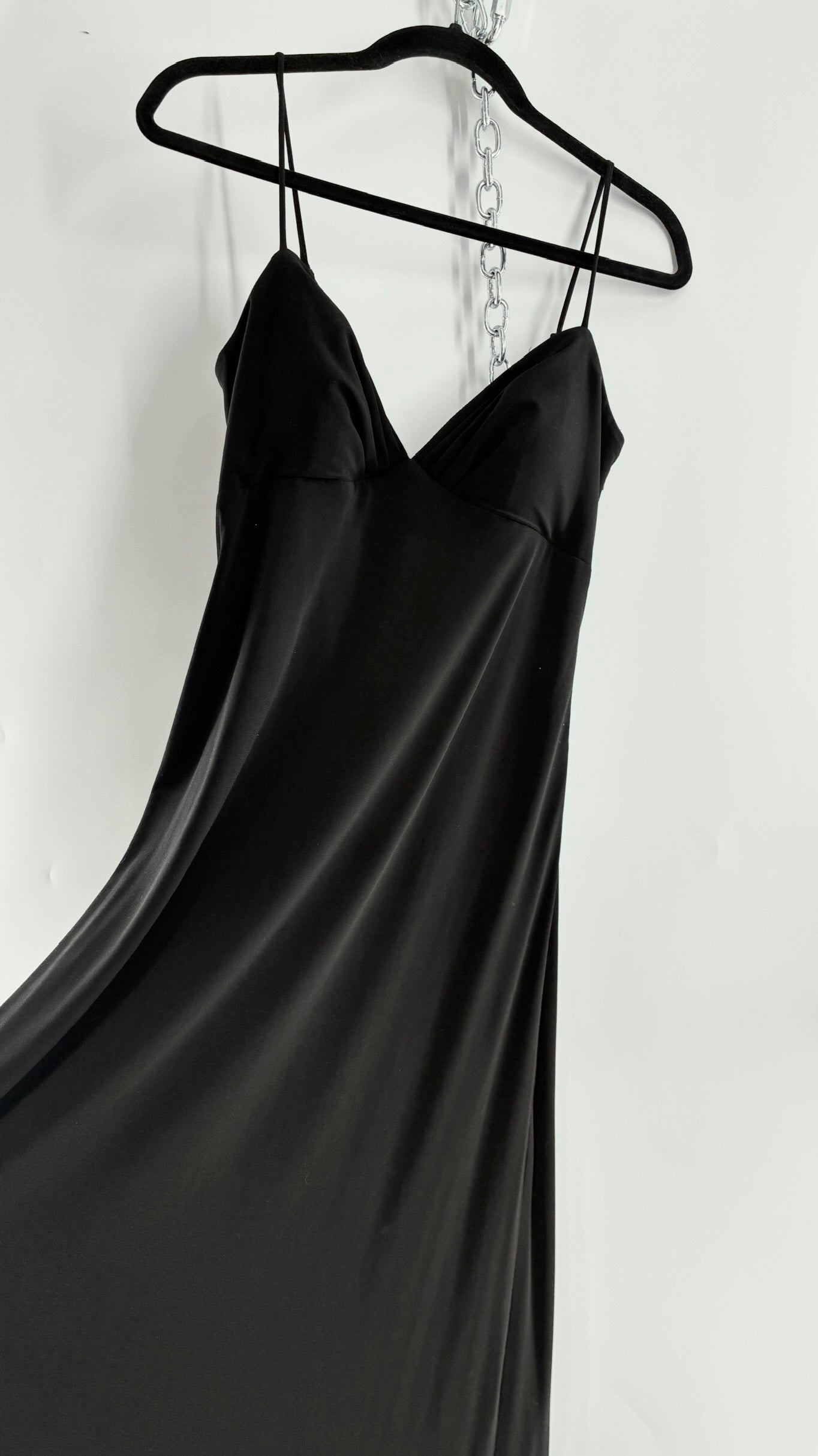 Vintage JS COLLECTION Black Full Length Gown with Jeweled Appliqué and Pleated Back (12)