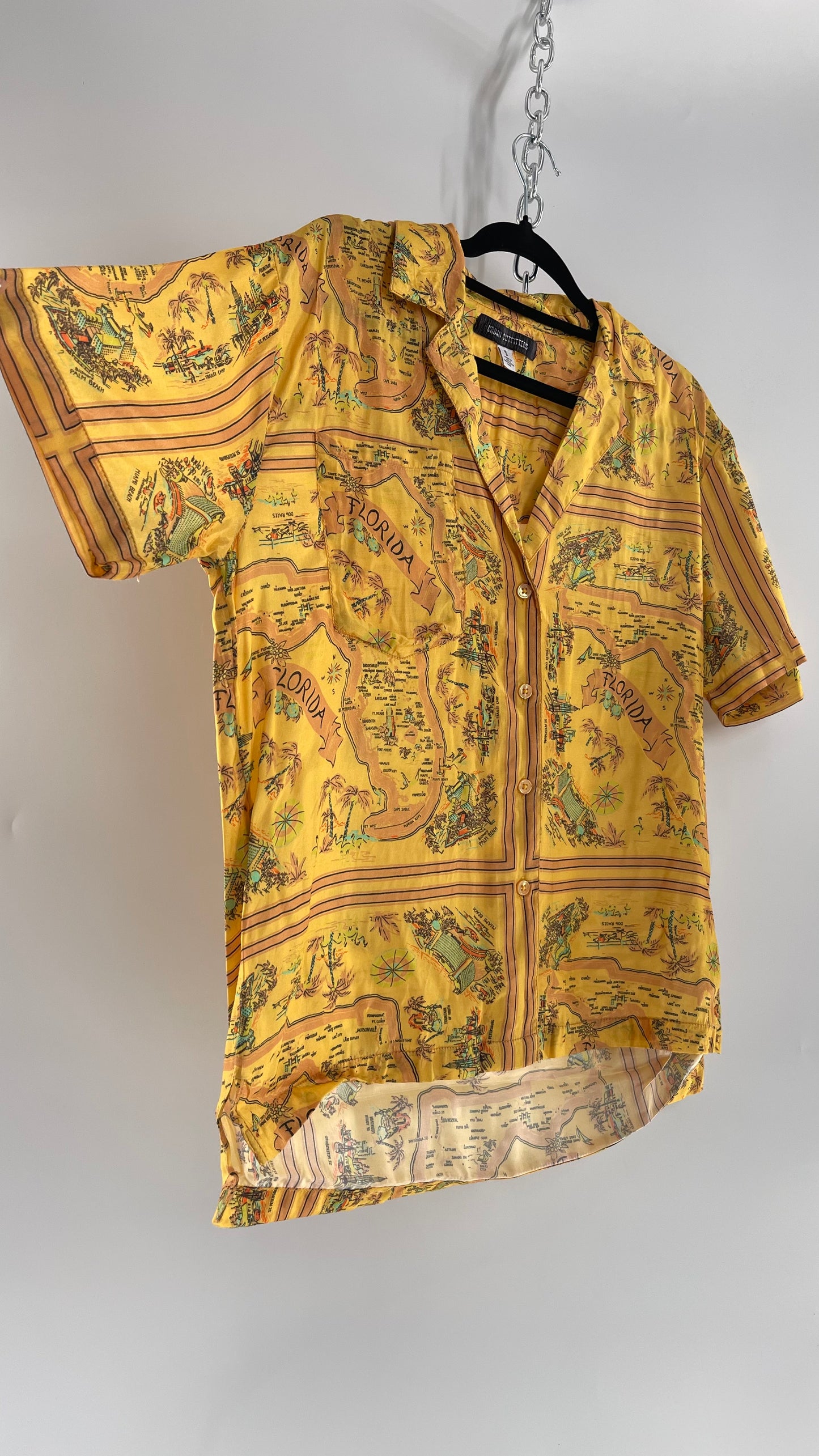 Urban Outfitters Yellow Old School Map of Florida Men’s Button Up (Small)