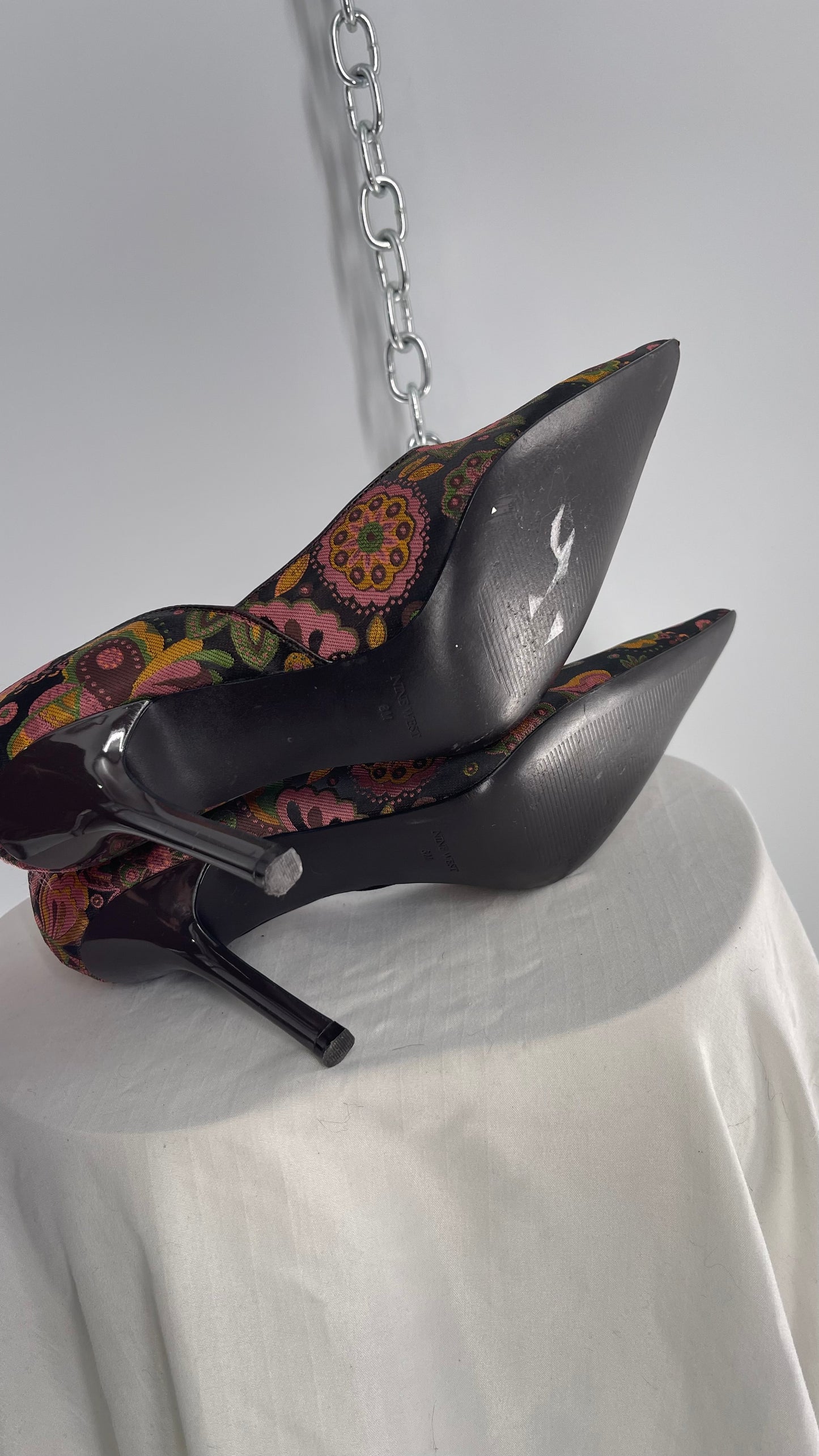 Vintage Nine West Brown Floral Patterned Pointed Toe Heel (8)