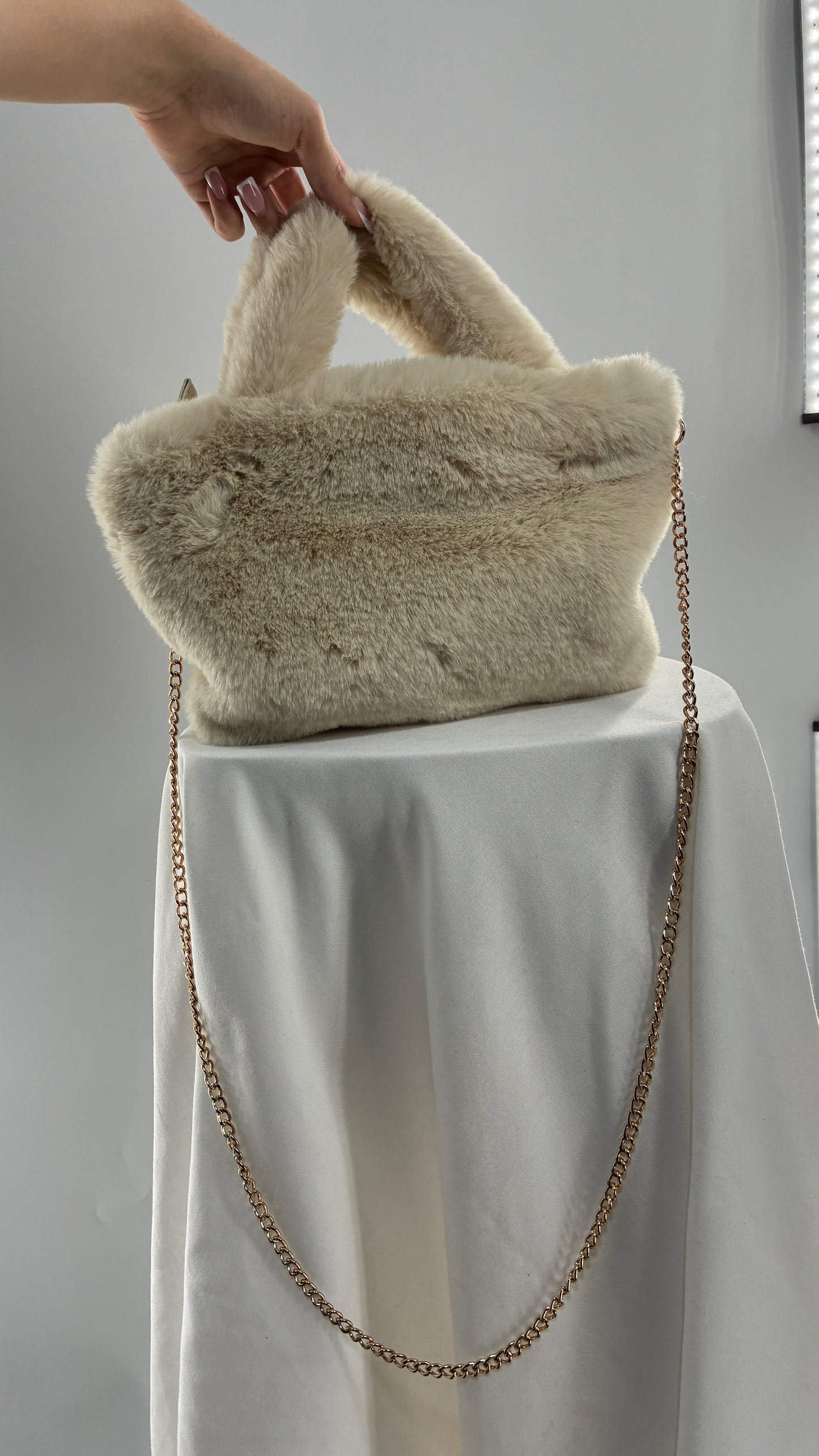 Vintage Fluffy Furry Bucket Bag with Gold Chain
