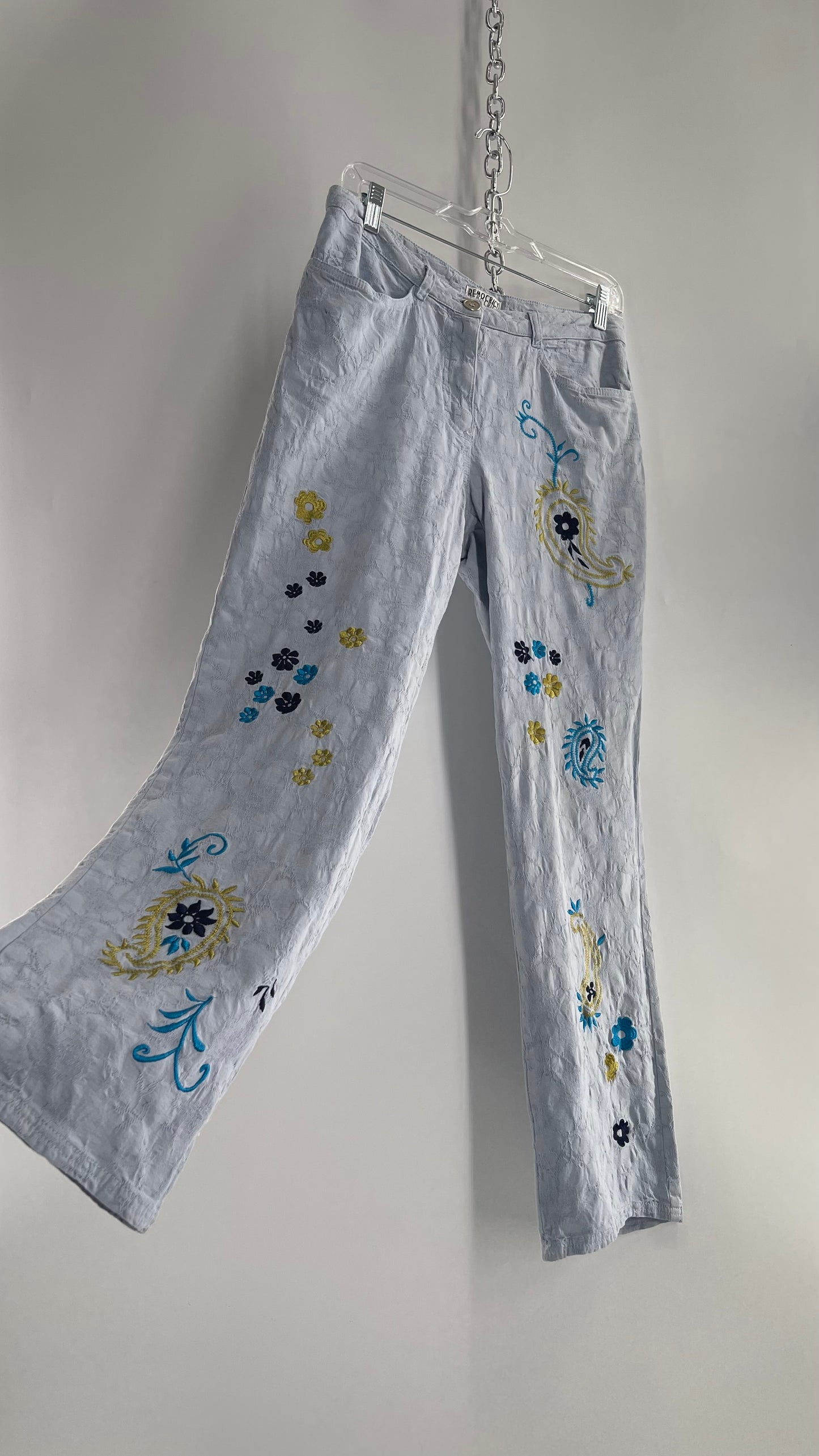 Vintage DEMOCRACY Embroidered, Textured Kickflares (8 Petite)