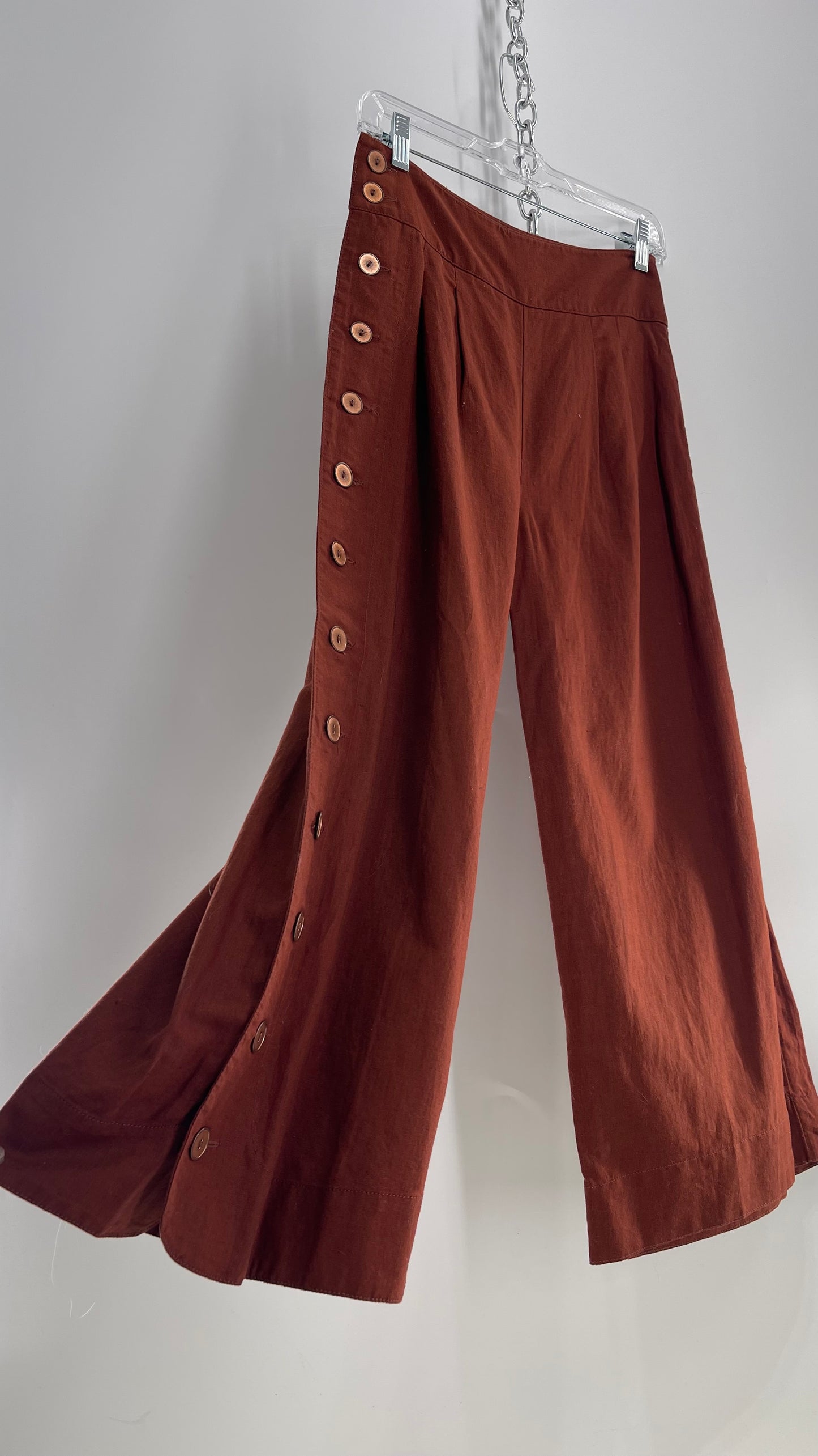 Anthropologie Brown Cotton Wide Leg Pants with Bronze Button Detailing (0)