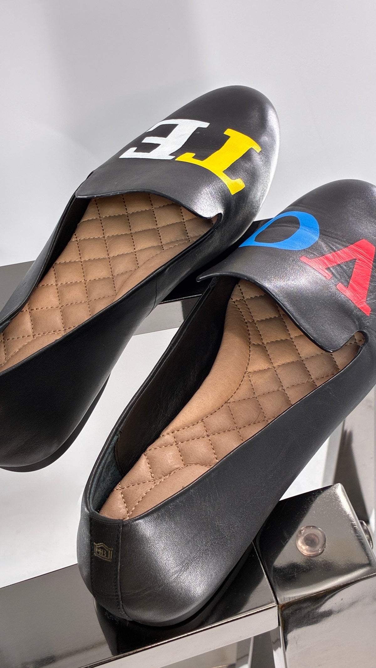 Vintage BIRDIES Rare Limited Edition VOTE Loafers (10)