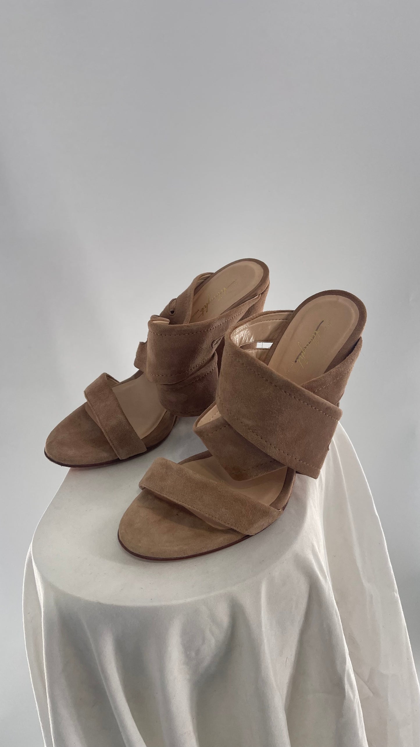 Ms.Albright Anthropologie Tan Suede Leather Strappy Wedge Heel (41)