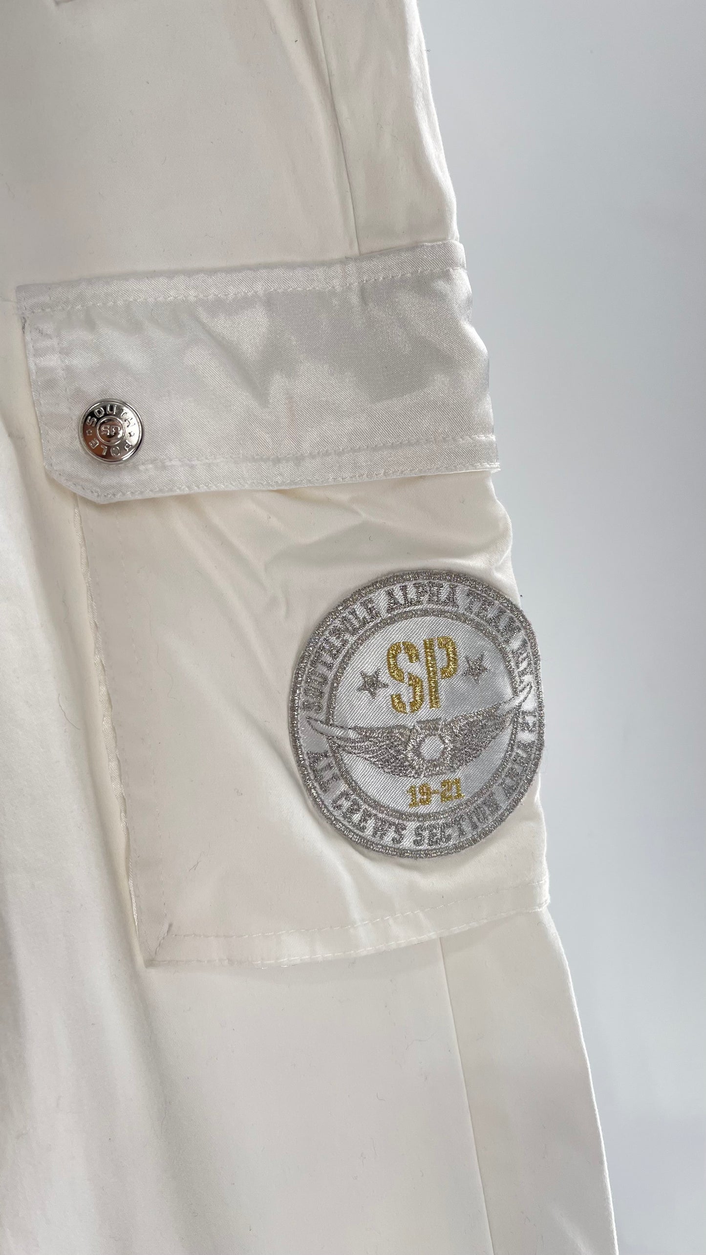 Vintage 1990s South Pole White Capri with Zippers, Silver Hardware, Satin Detailing and Patches (9)