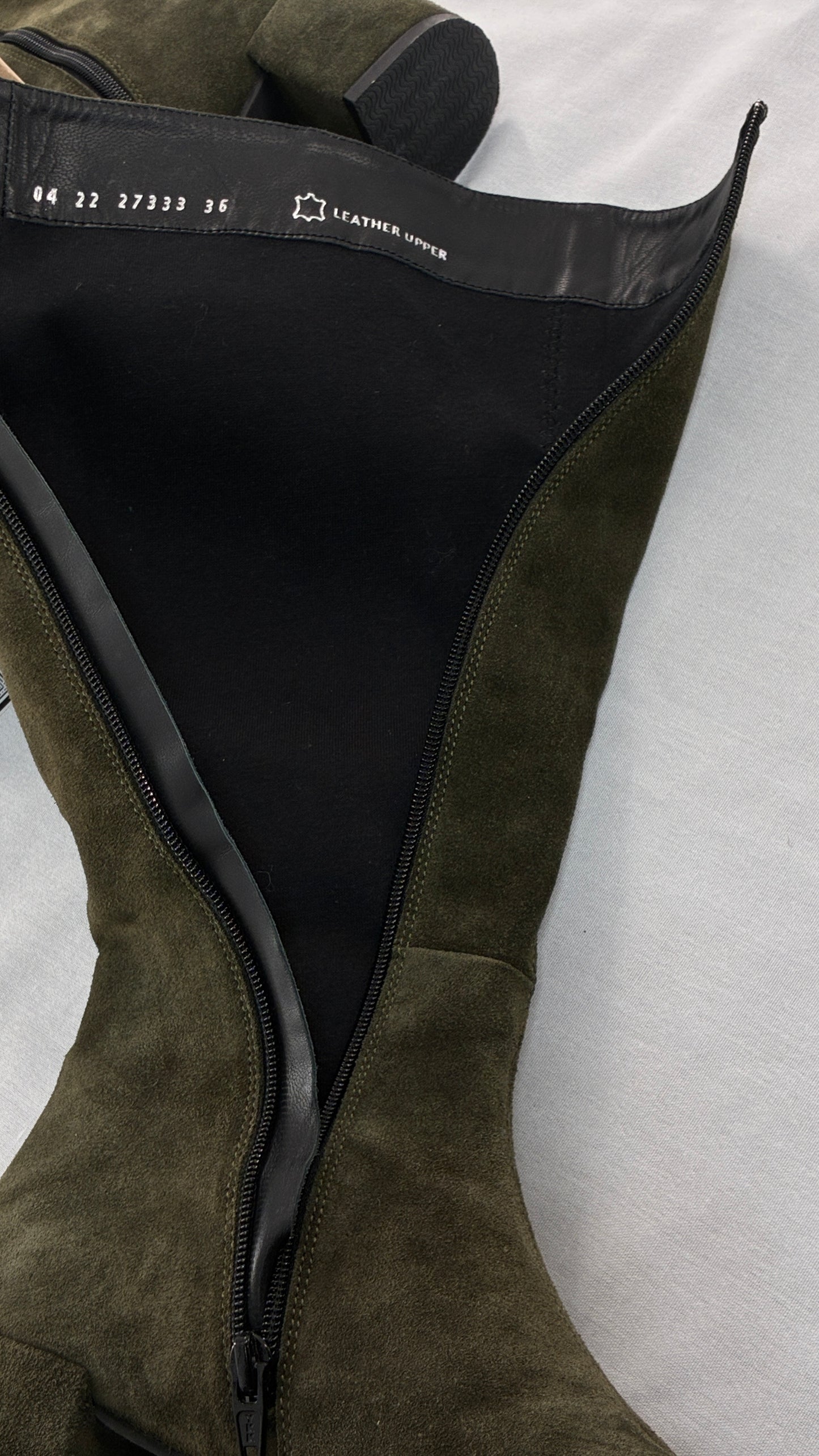Vintage ERIC MICHAEL Olive Green Suede Boots Square Toe Knee High Boots (36)
