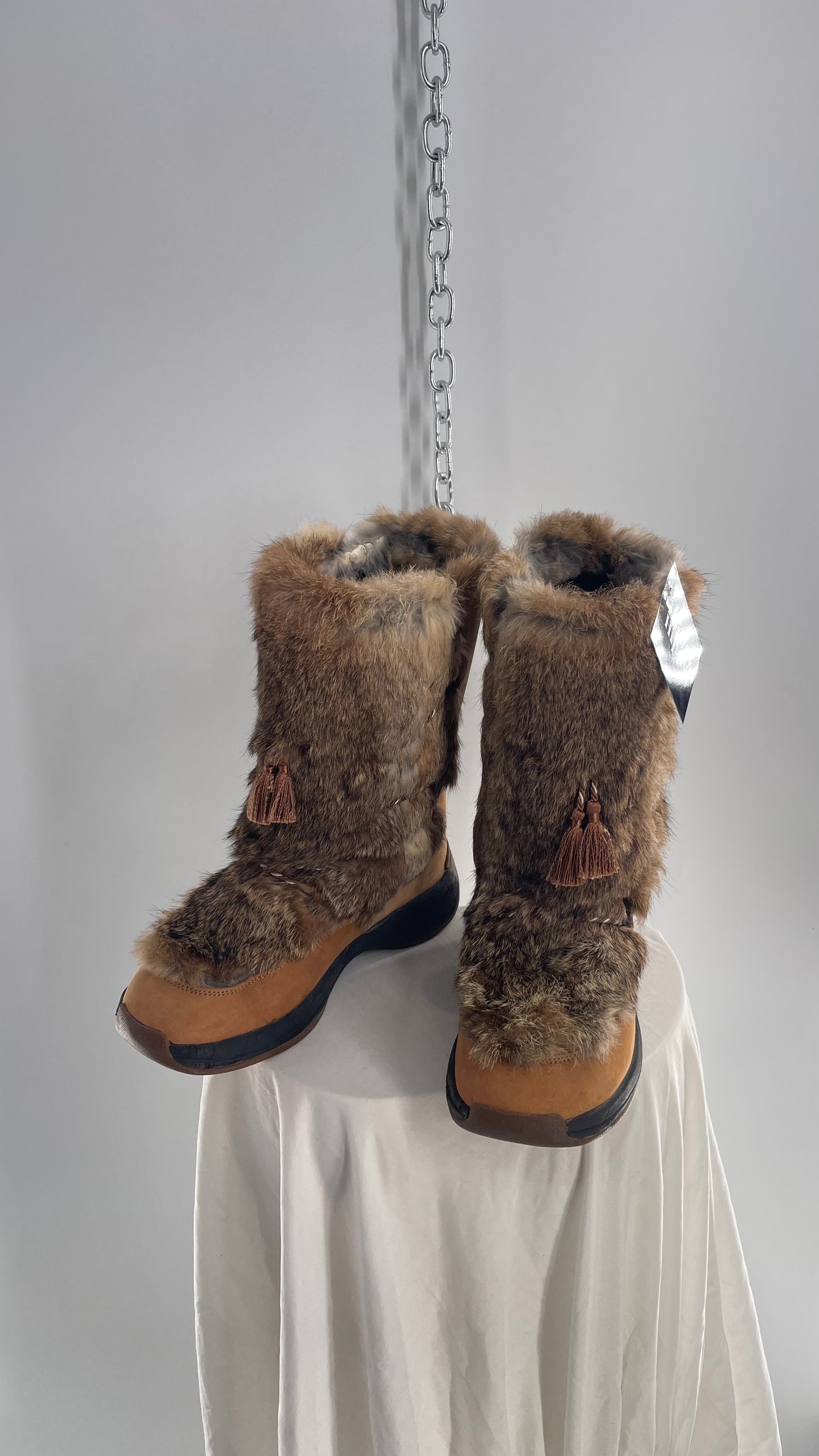 Vintage ULU Primaloft Tan Leather and Fur Tie Up Boots (8)